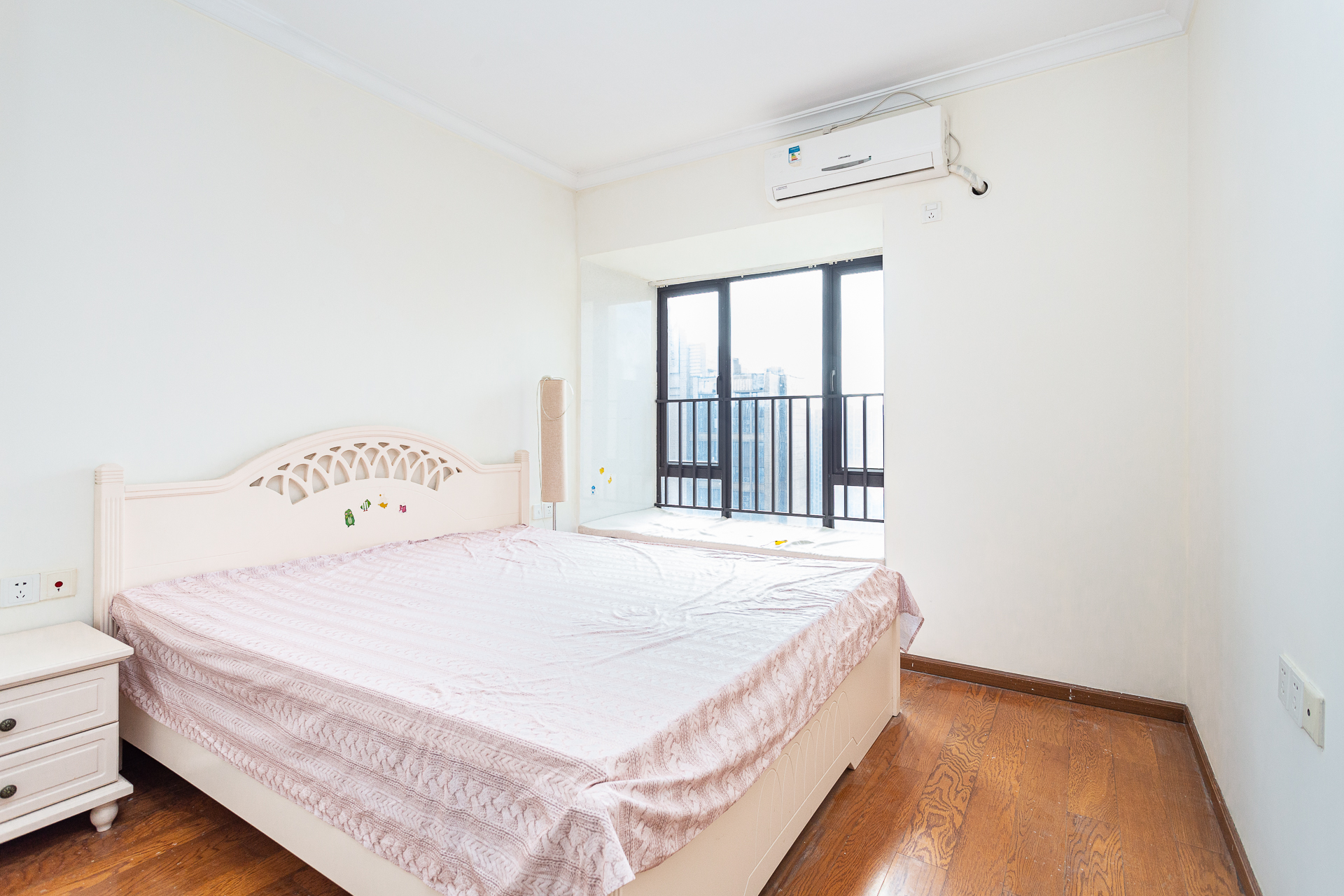 时代倾城一期 2室2厅1卫 69.8万 时代倾城一期 2室2厅1卫 69.8万卧室