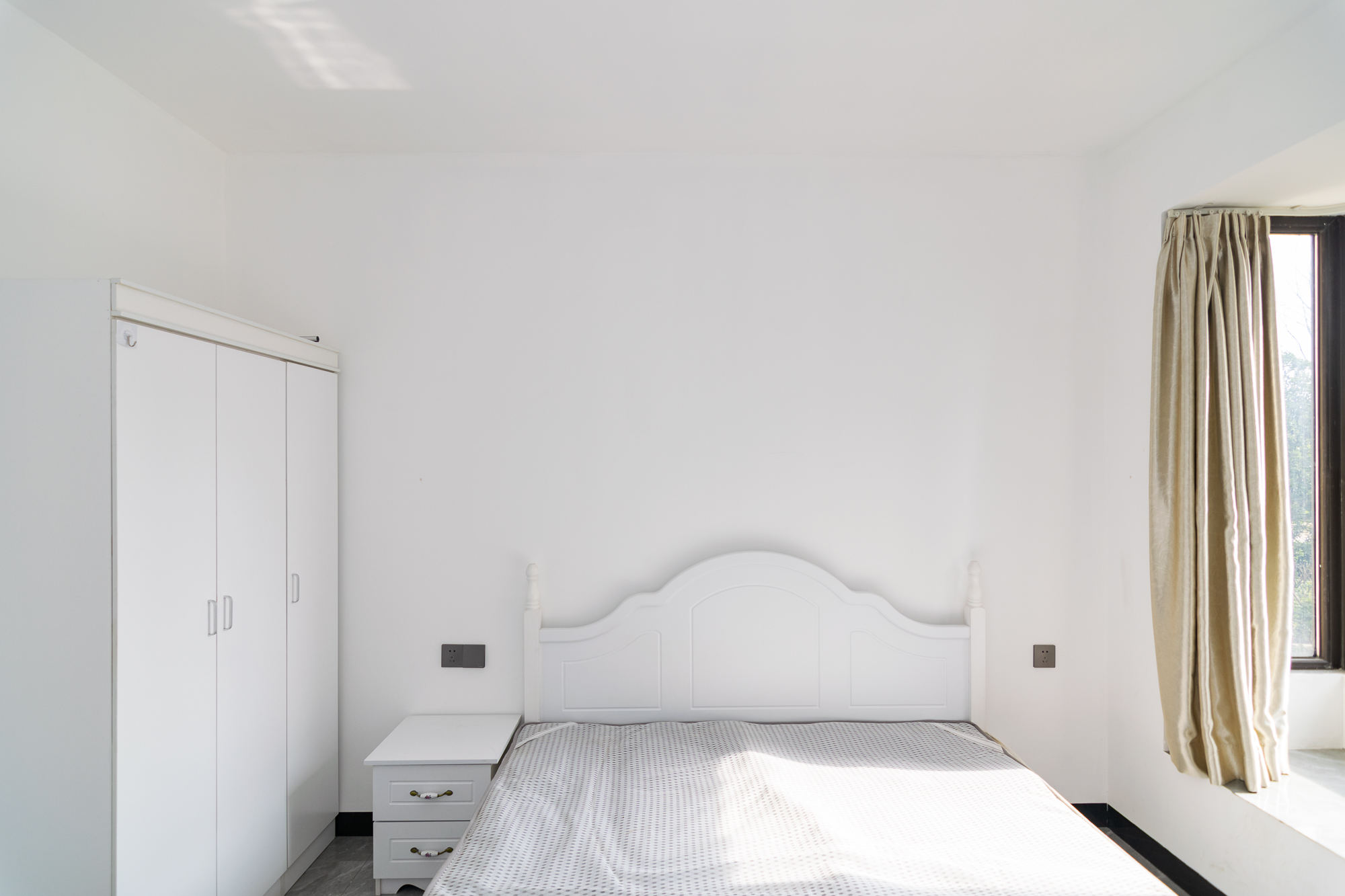 美的翰城 4室2厅2卫 80.0万 美的翰城 4室2厅2卫 80.0万卧室