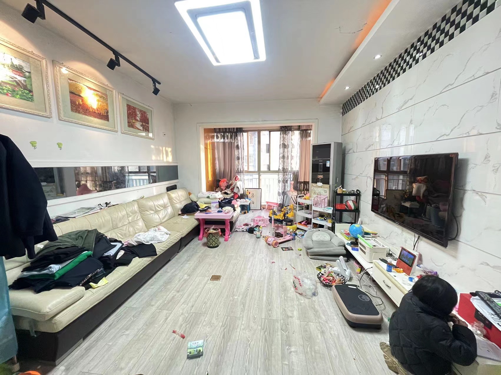 裕景龙苑 3室2厅2卫 49.0万 裕景龙苑 3室2厅2卫 49.0万室内图