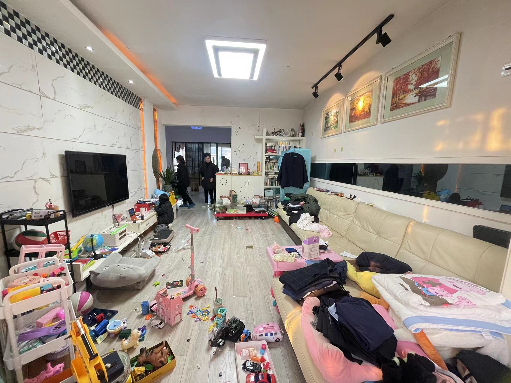 裕景龙苑 3室2厅2卫 49.0万 裕景龙苑 3室2厅2卫 49.0万室内图