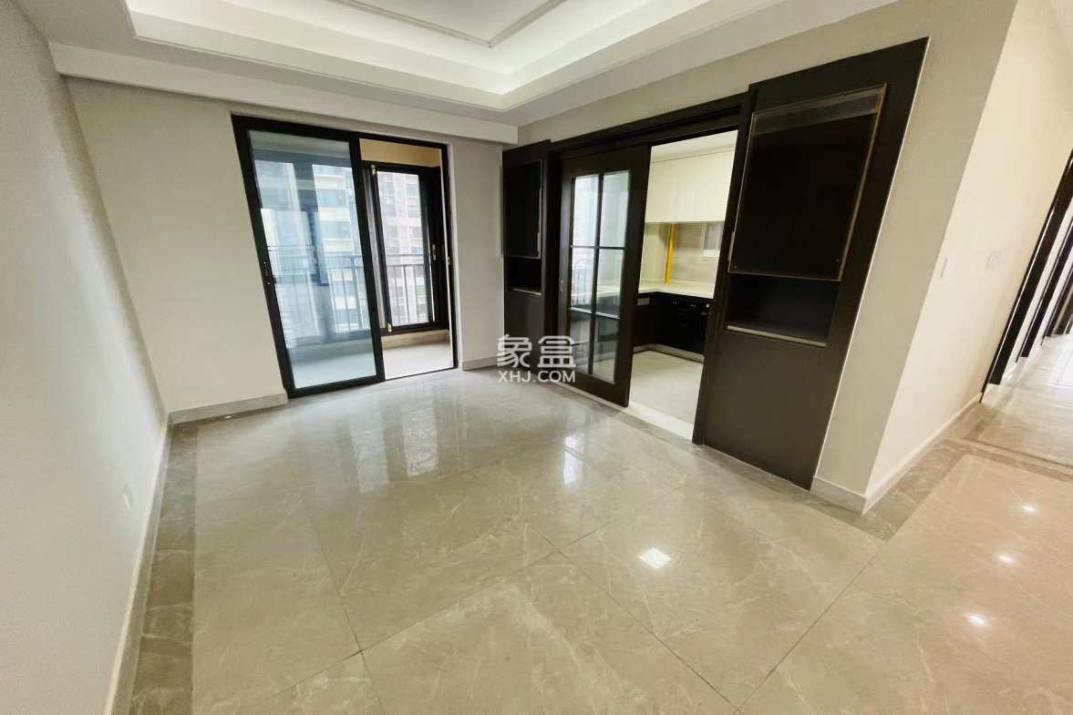 蓝溪谷 5室2厅2卫 110.0万 蓝溪谷 5室2厅2卫 110.0万室内图