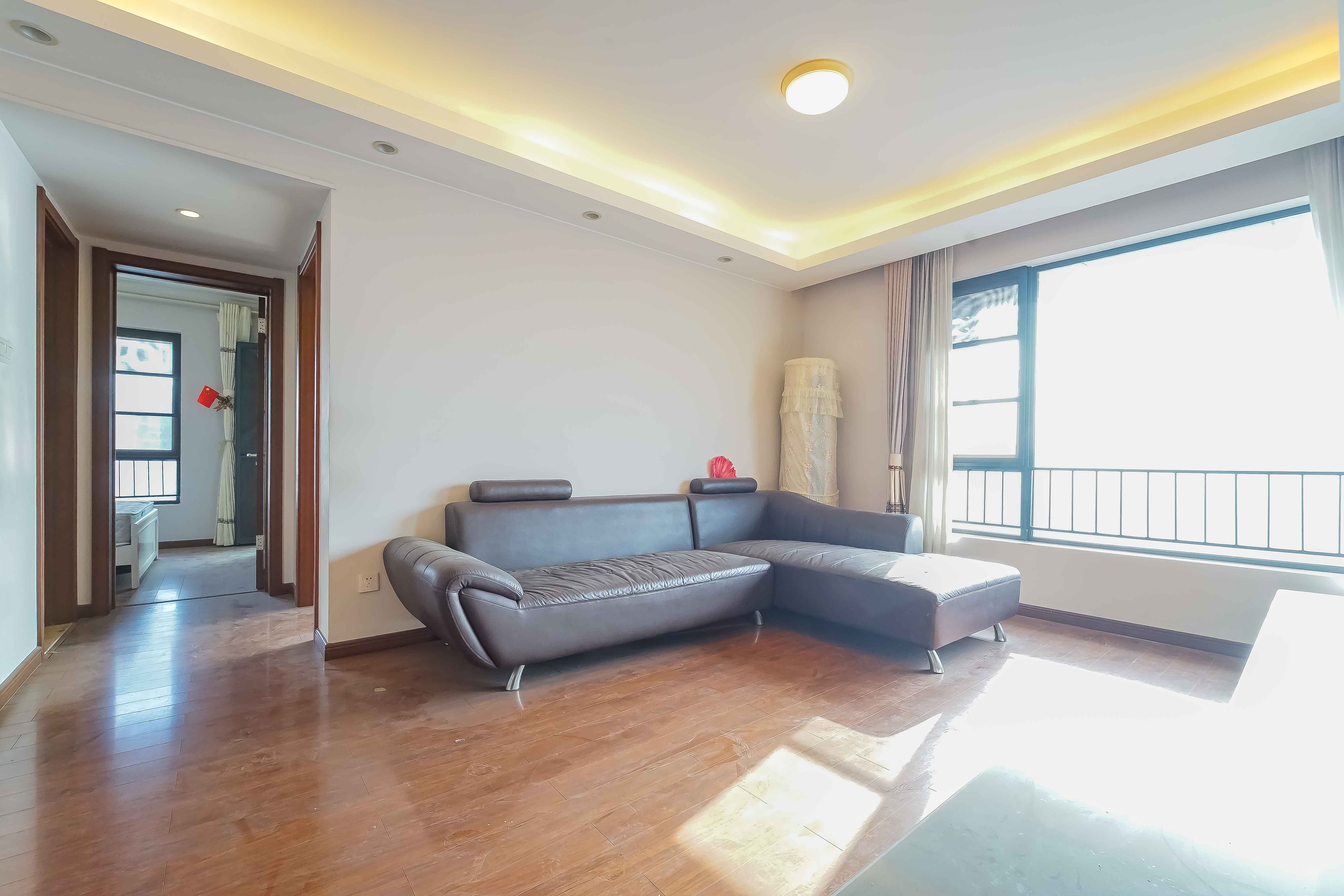 万科金域华府三四期  3室2厅1卫    127.99万 万科金域华府三四期  3室2厅1卫    127.99万客厅