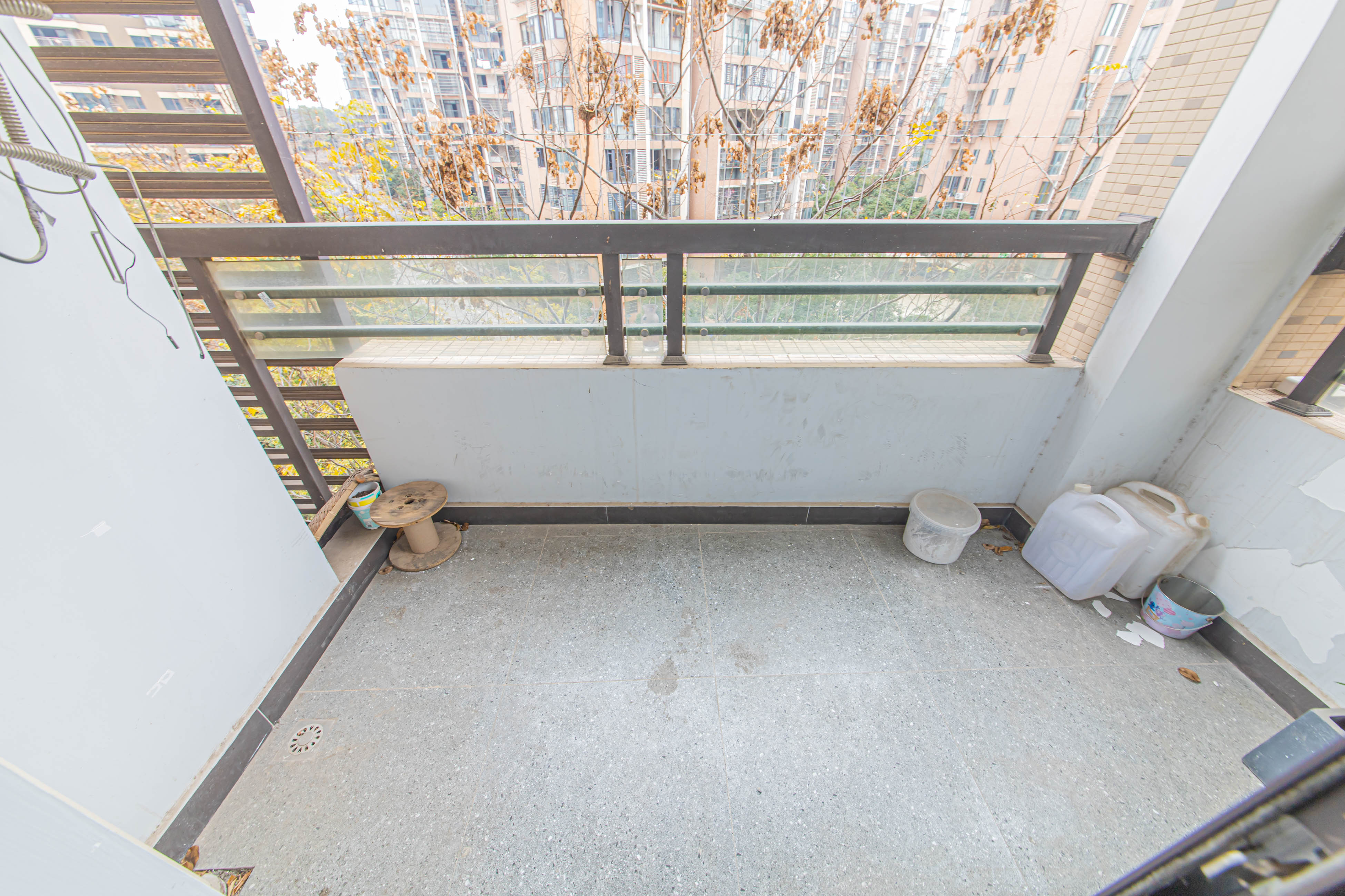 大唐印象一期云海湾  5室2厅2卫    230.0万 大唐印象一期云海湾  5室2厅2卫    230.0万阳台