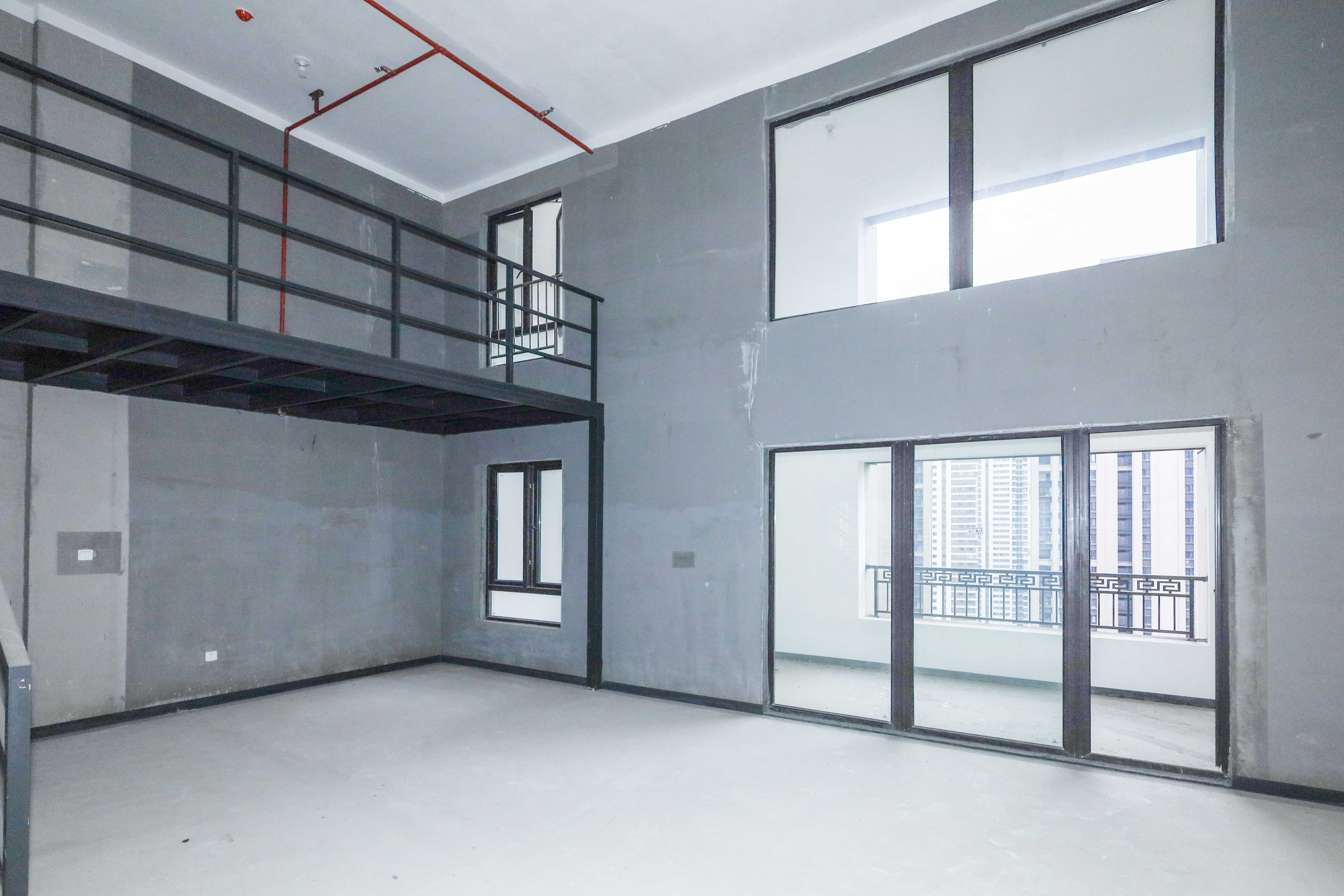 建发央著  5室2厅3卫   330.00万