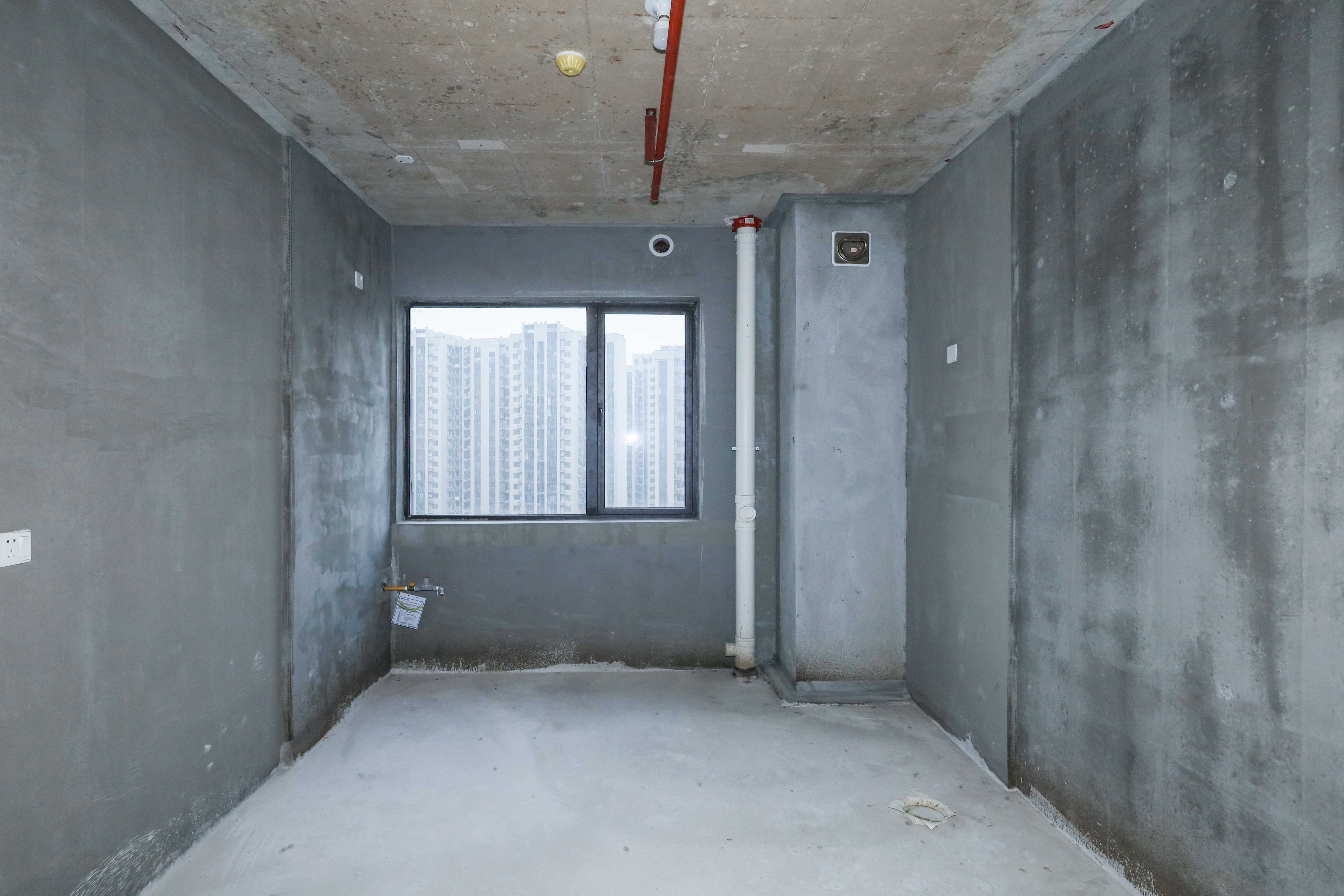 建发央著  5室2厅3卫   330.00万厨房