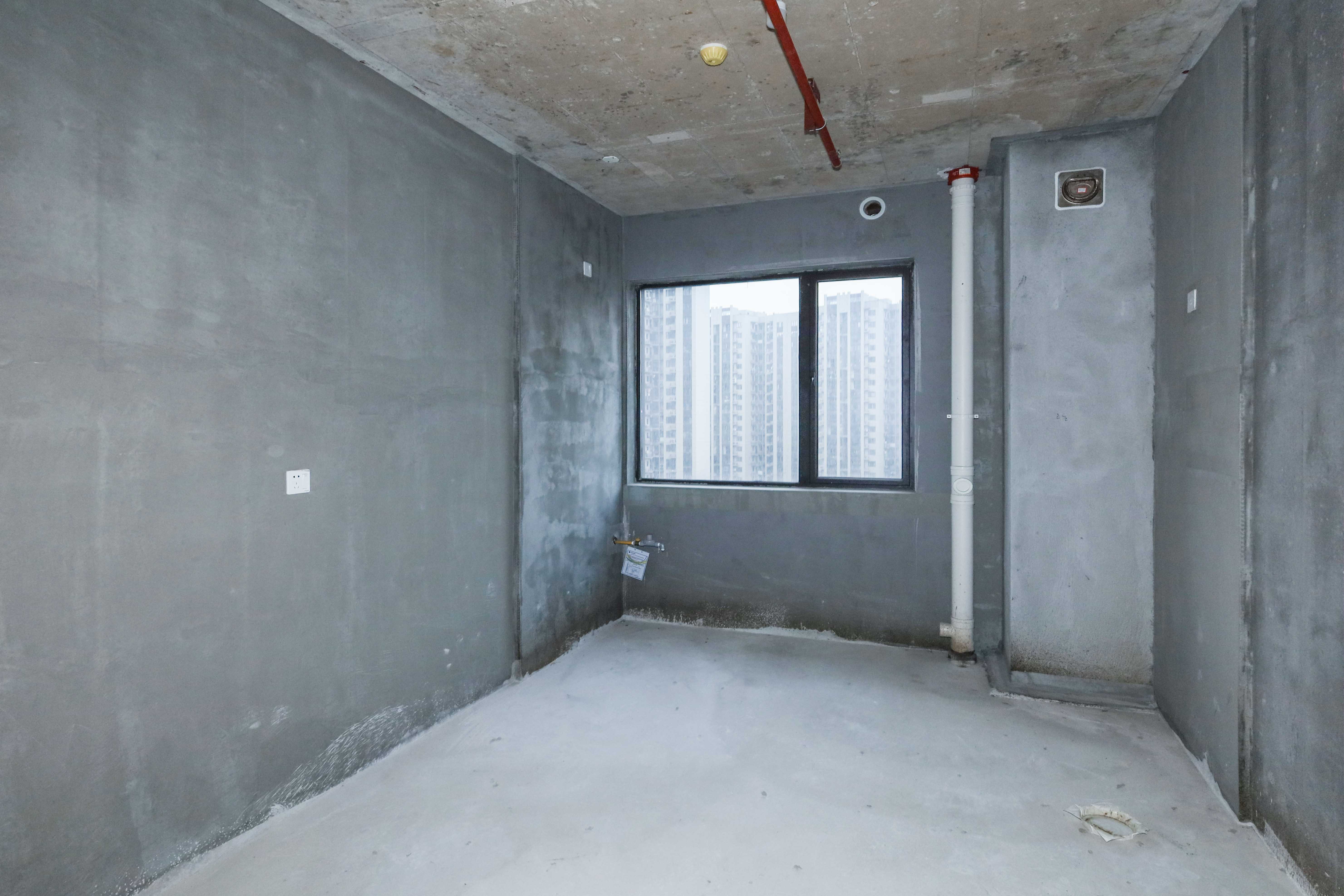 建发央著  5室2厅3卫   330.00万厨房