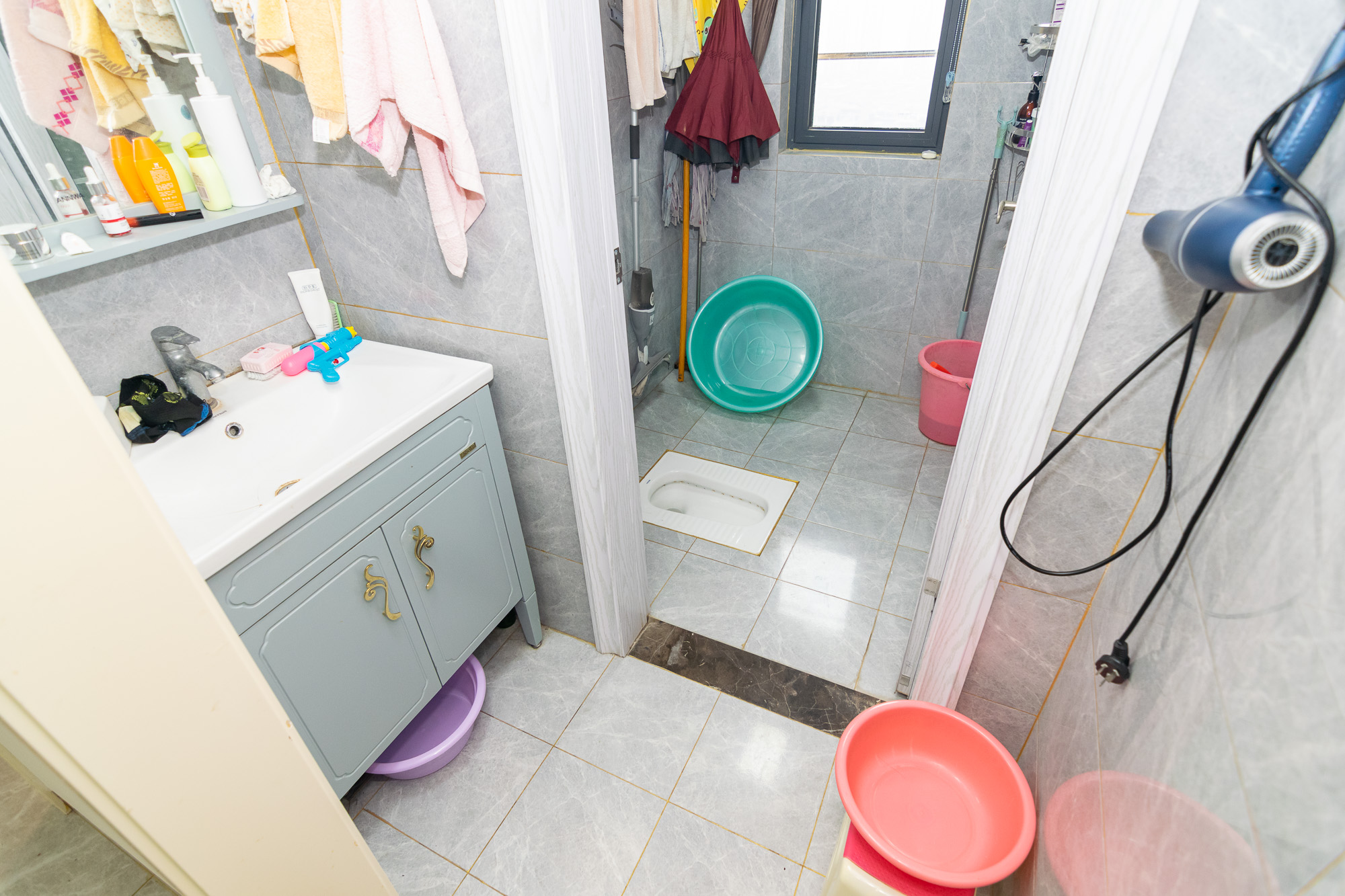 中粮鸿云 3室2厅2卫 94.0万 中粮鸿云 3室2厅2卫 94.0万卫生间