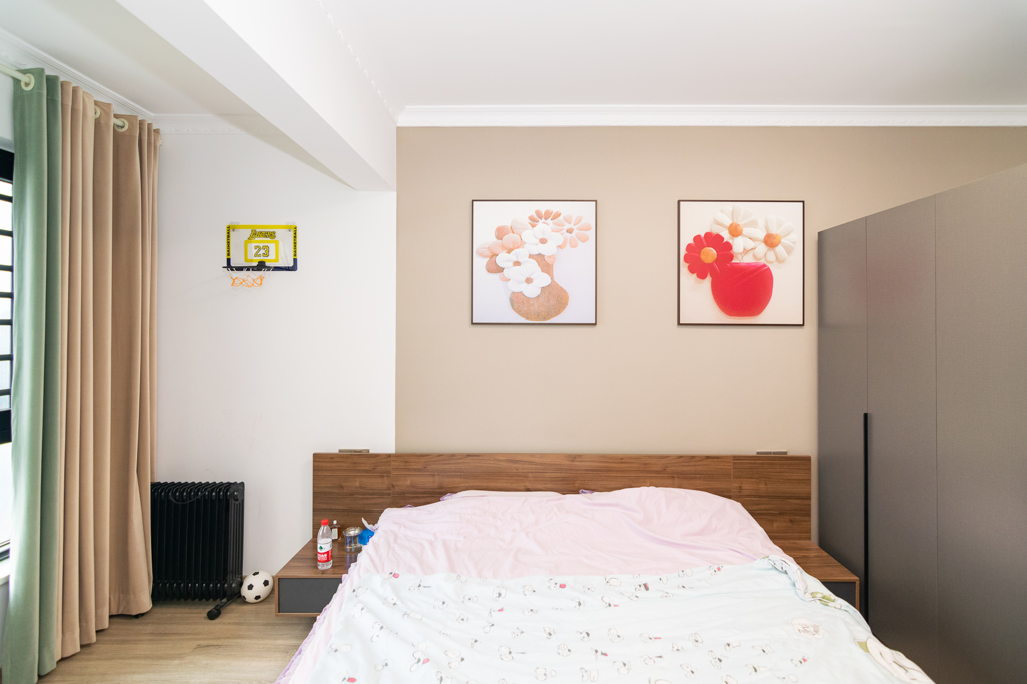 中粮鸿云 3室2厅2卫 94.0万 中粮鸿云 3室2厅2卫 94.0万卧室