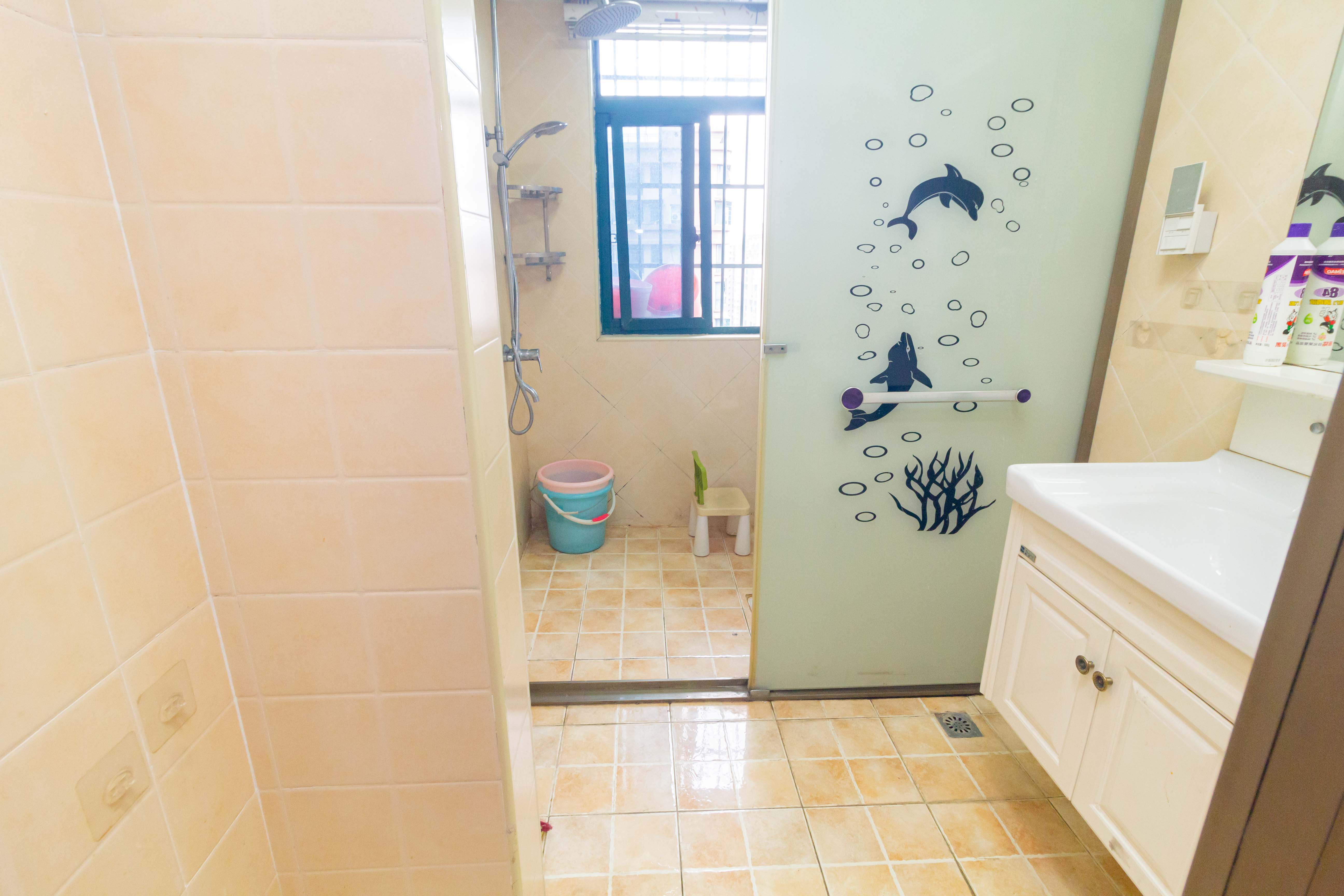 才子佳郡  3室2厅2卫   86.00万卫生间