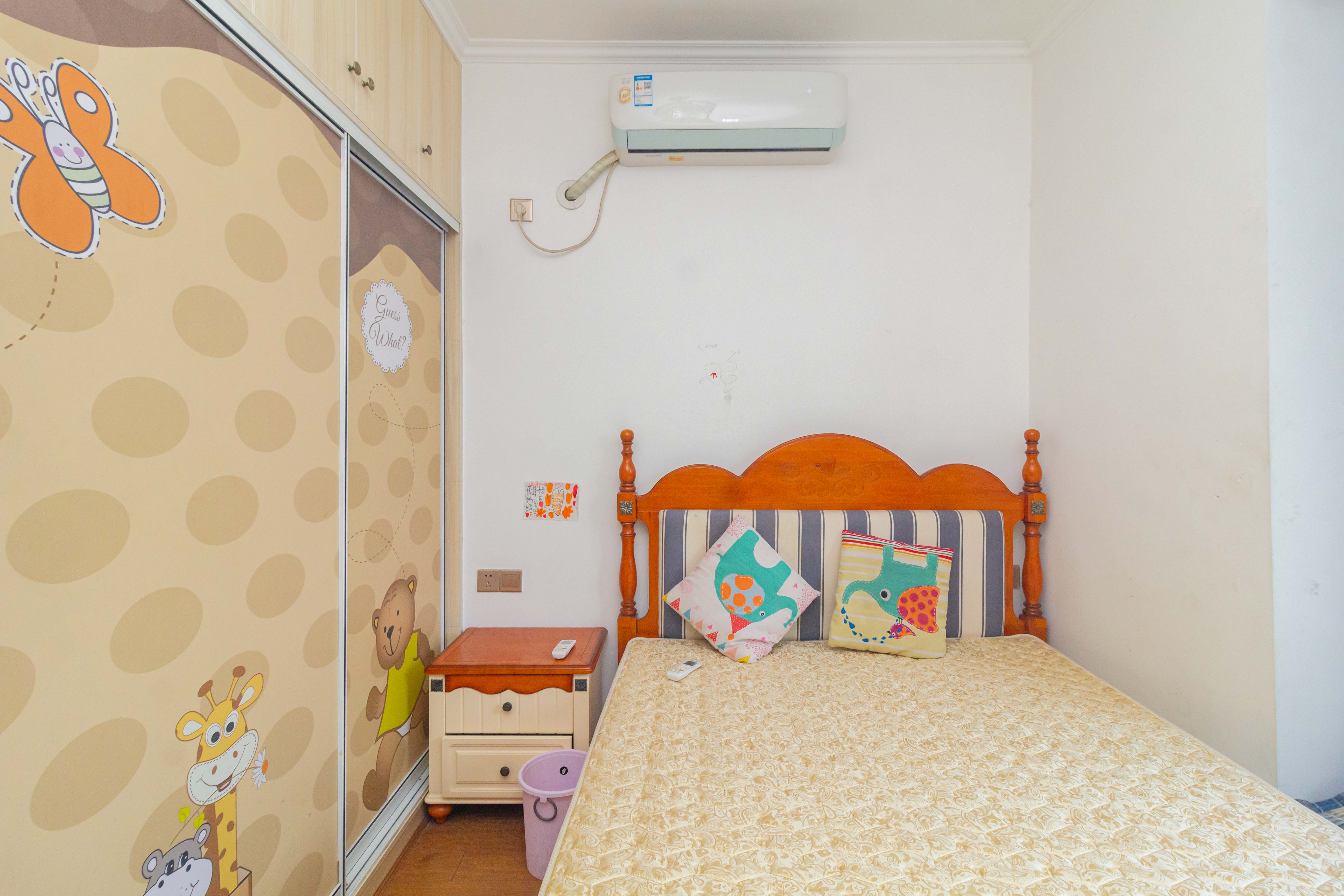 才子佳郡  3室2厅2卫   86.00万卧室