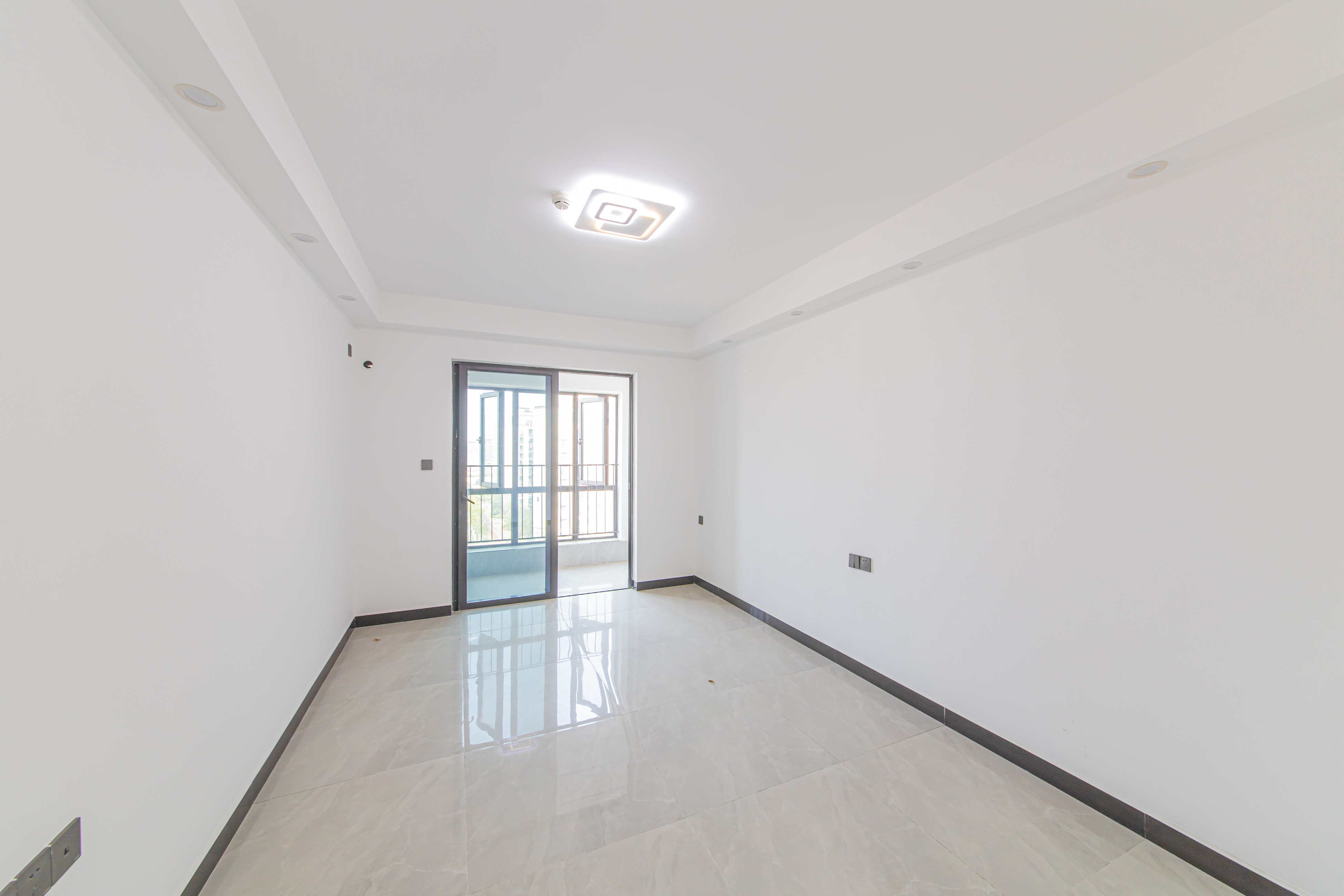 中海新城熙岸（中信新城五期）  1室1厅1卫    1000.0元/月户型图