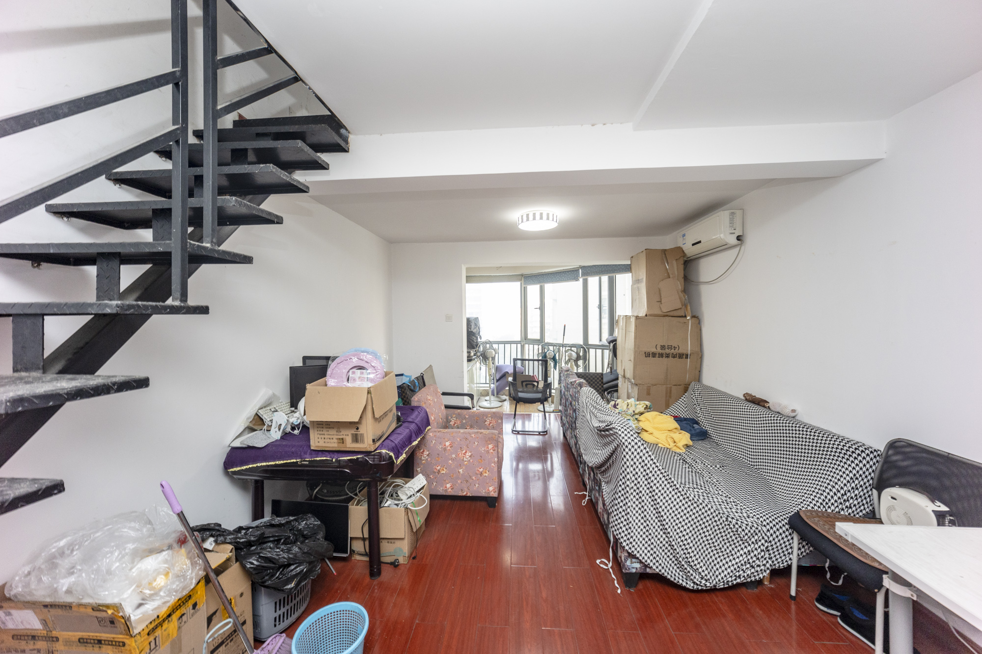 华菱蓝调国际(华菱.香墅美地) 2室1厅1卫 45.0万 华菱蓝调国际(华菱.香墅美地) 2室1厅1卫 45.0万其他