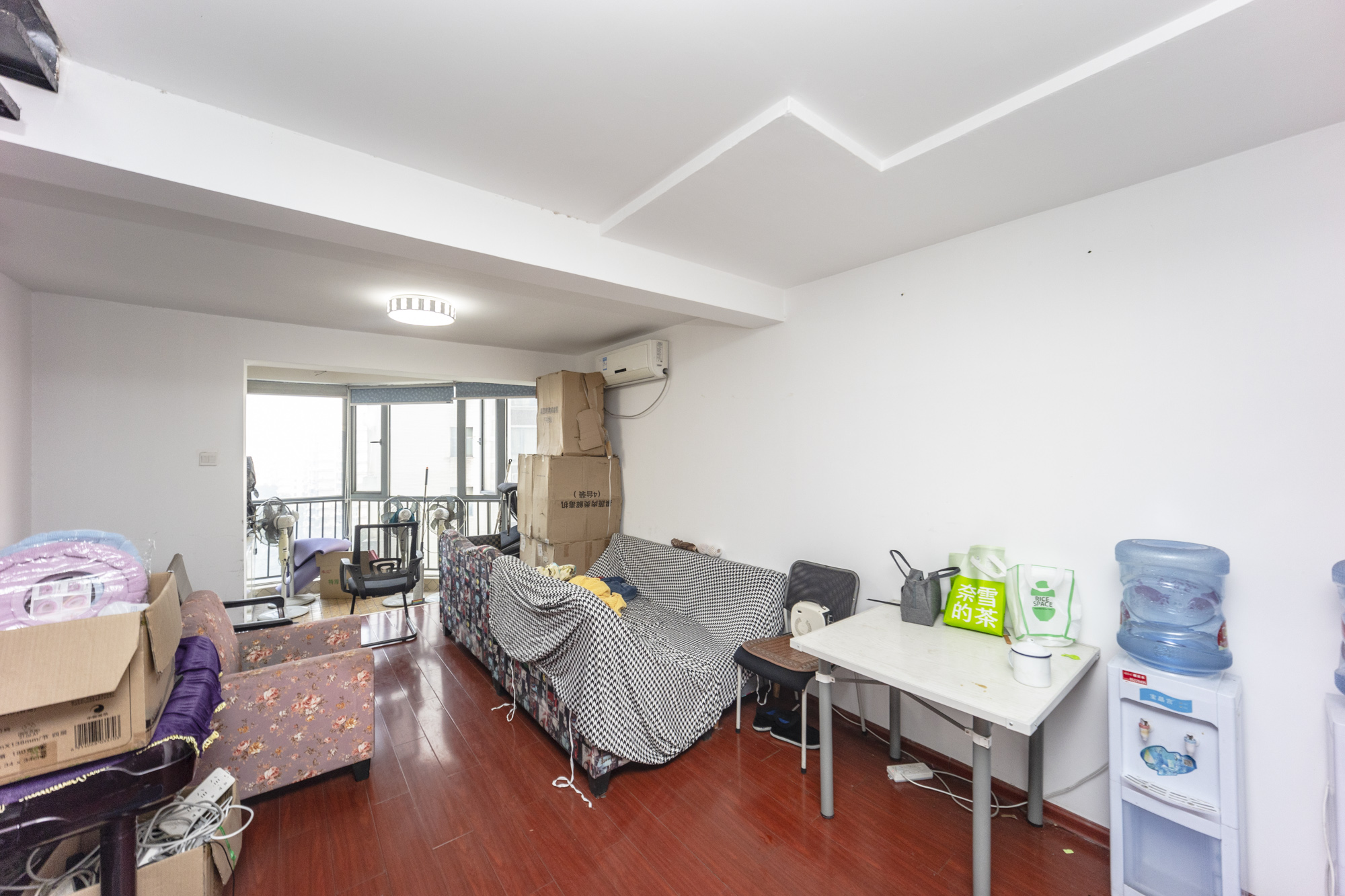 华菱蓝调国际(华菱.香墅美地) 2室1厅1卫 45.0万 华菱蓝调国际(华菱.香墅美地) 2室1厅1卫 45.0万其他