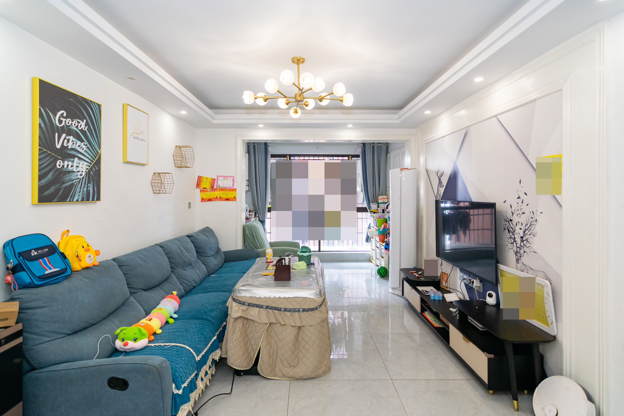 新城国际花都 3室2厅2卫 83.4万 新城国际花都 3室2厅2卫 83.4万客厅