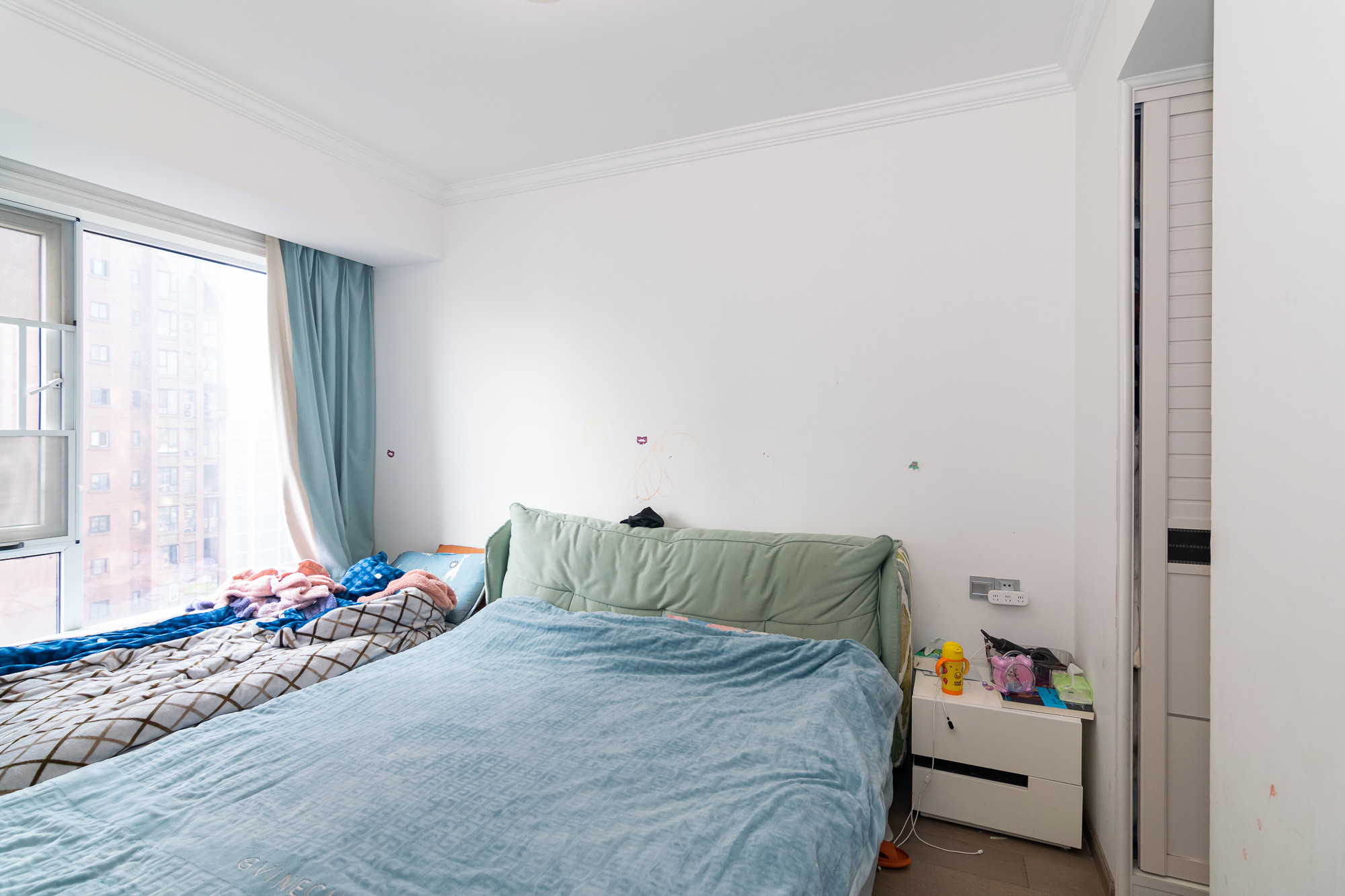 新城国际花都 3室2厅2卫 83.4万 新城国际花都 3室2厅2卫 83.4万卧室