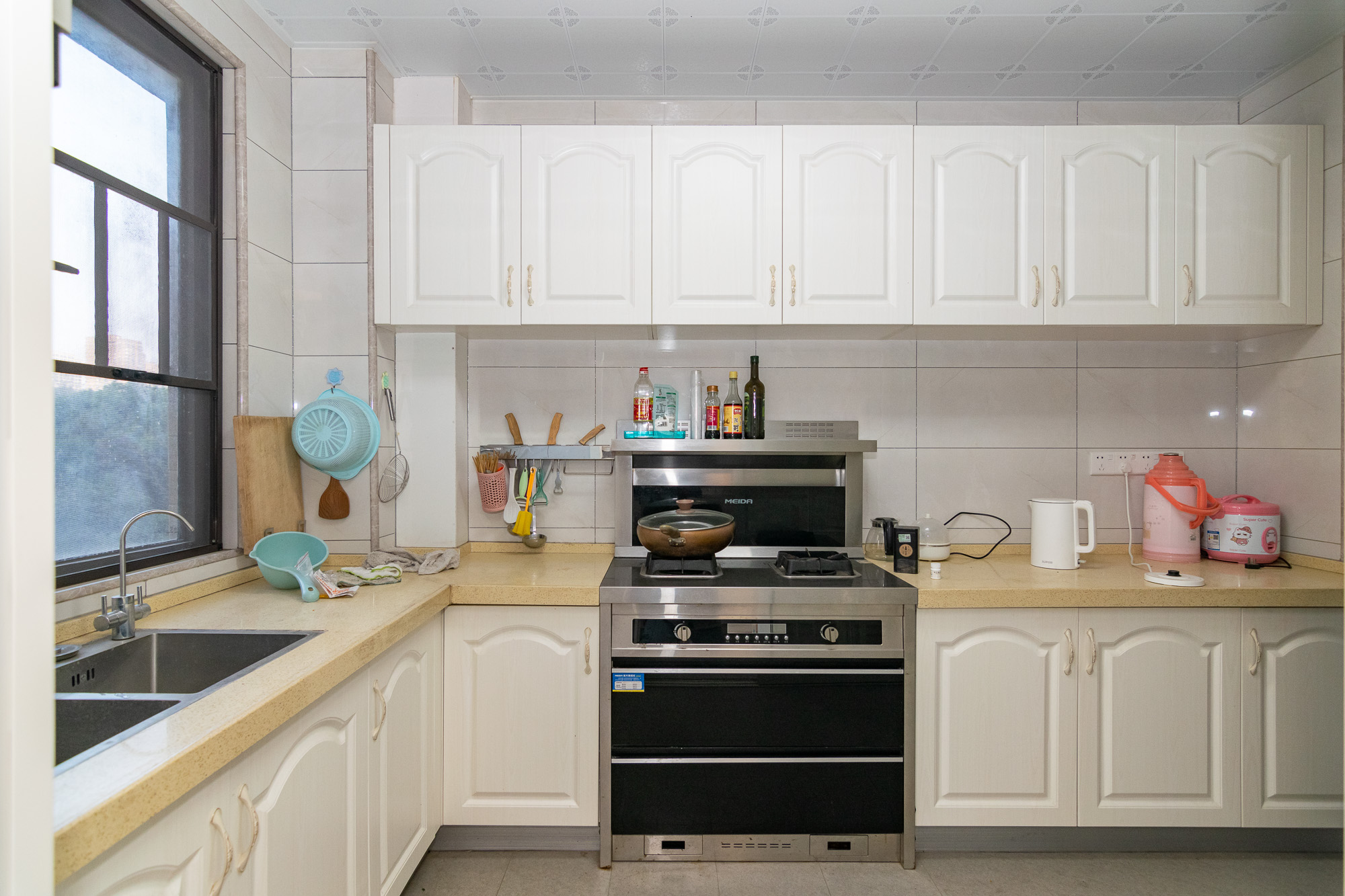 三润城(三润星城) 4室2厅2卫 149.0万 三润城(三润星城) 4室2厅2卫 149.0万厨房