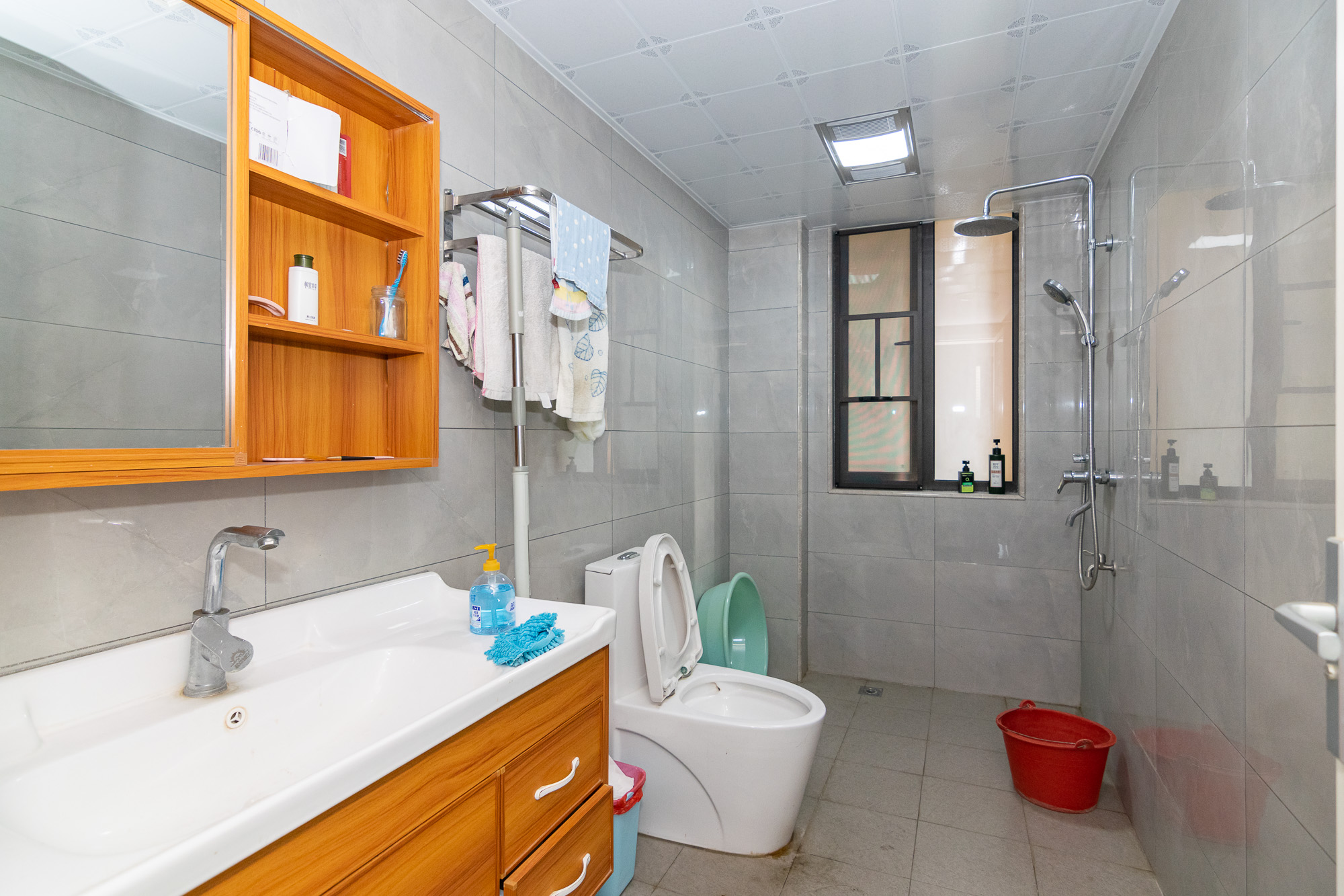 三润城(三润星城) 4室2厅2卫 149.0万 三润城(三润星城) 4室2厅2卫 149.0万卫生间