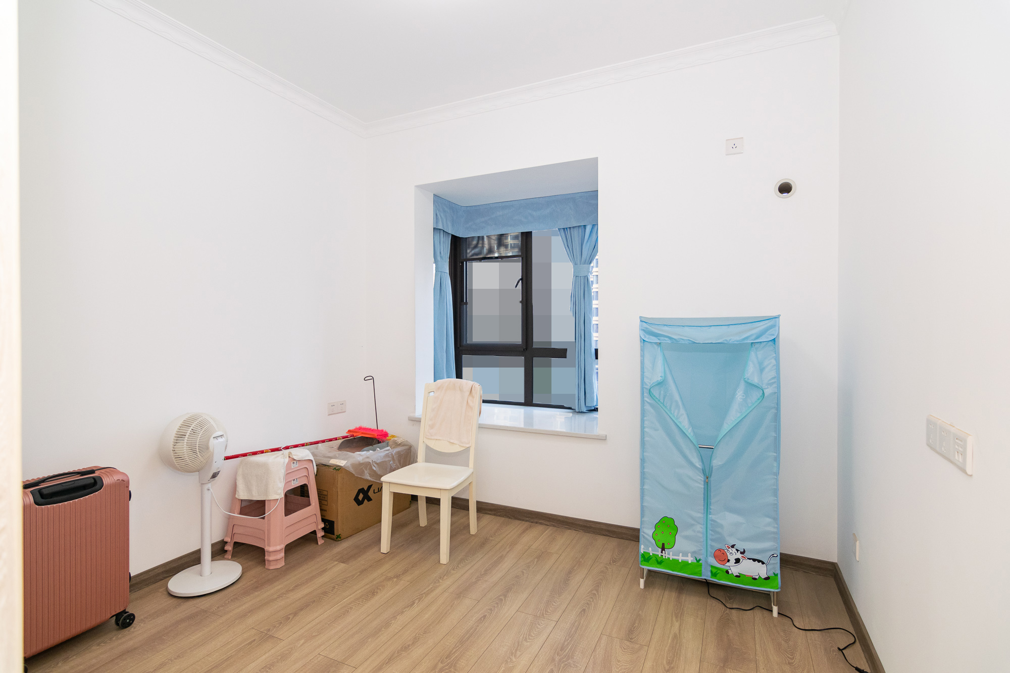 三润城(三润星城) 4室2厅2卫 149.0万 三润城(三润星城) 4室2厅2卫 149.0万卧室