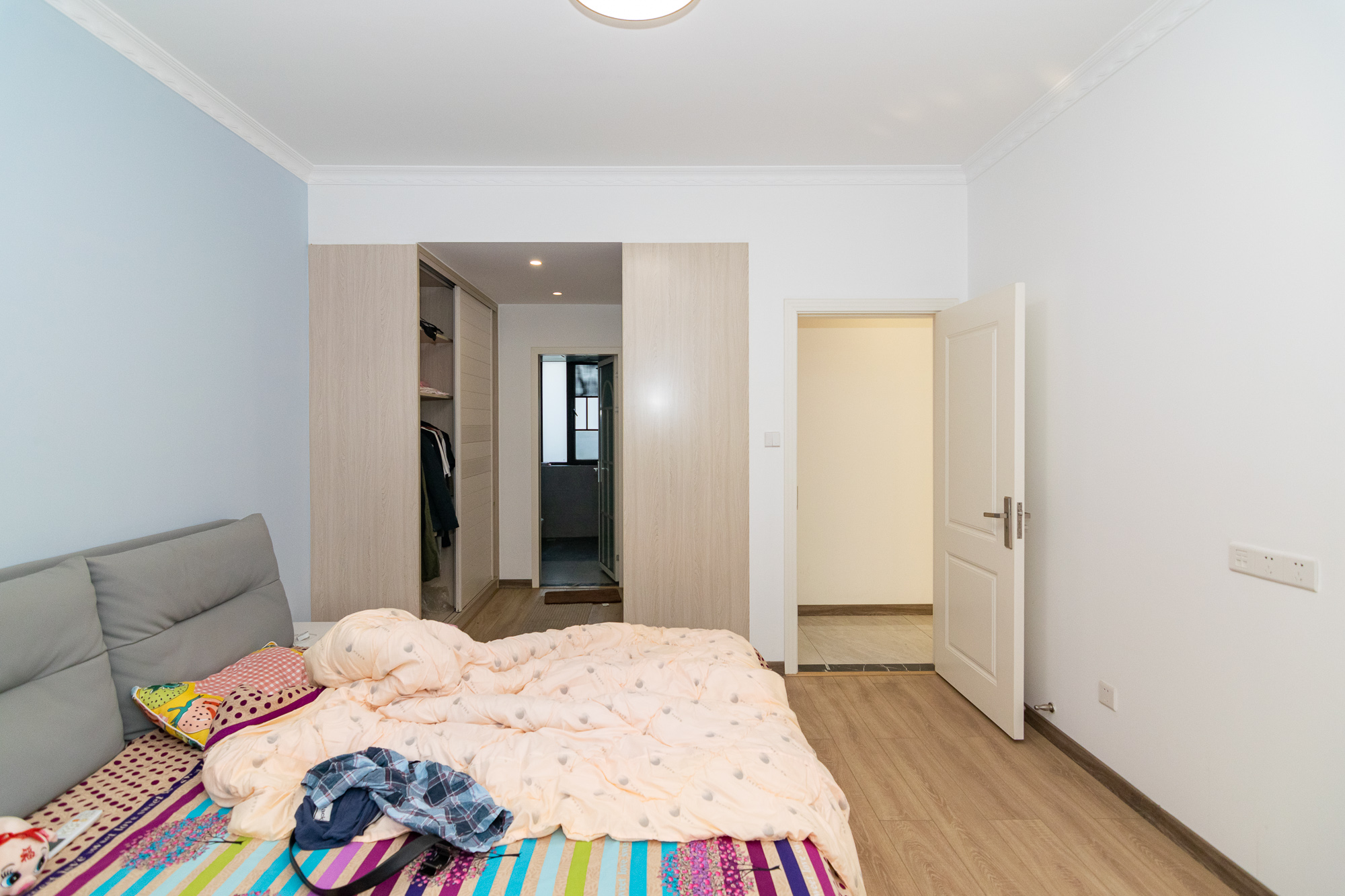 三润城(三润星城) 4室2厅2卫 149.0万 三润城(三润星城) 4室2厅2卫 149.0万卧室