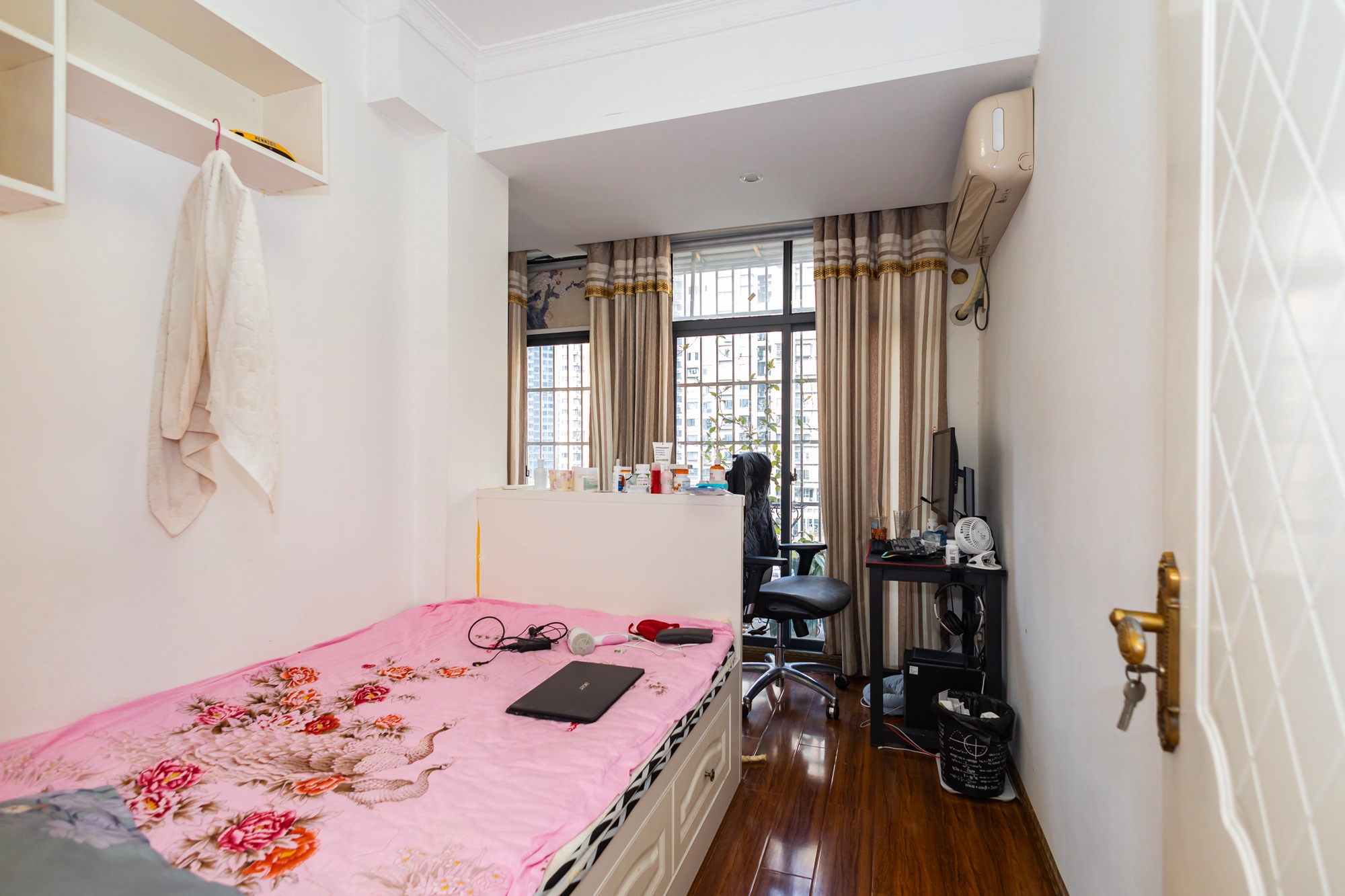 鹏基诺亚山林 3室2厅2卫 77.0万 鹏基诺亚山林 3室2厅2卫 77.0万卧室