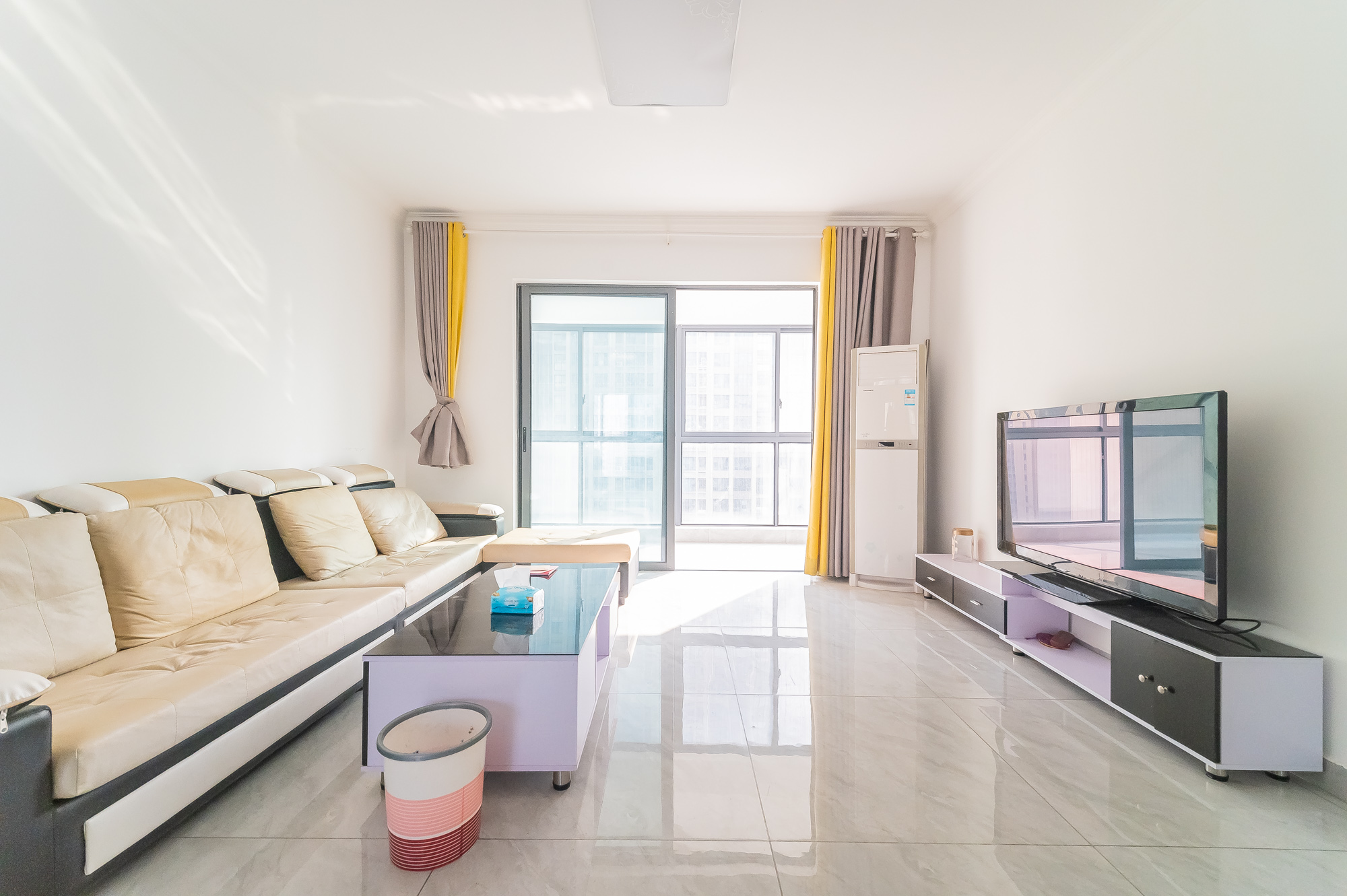 中建悦和城  4室2厅2卫    125.8万客厅