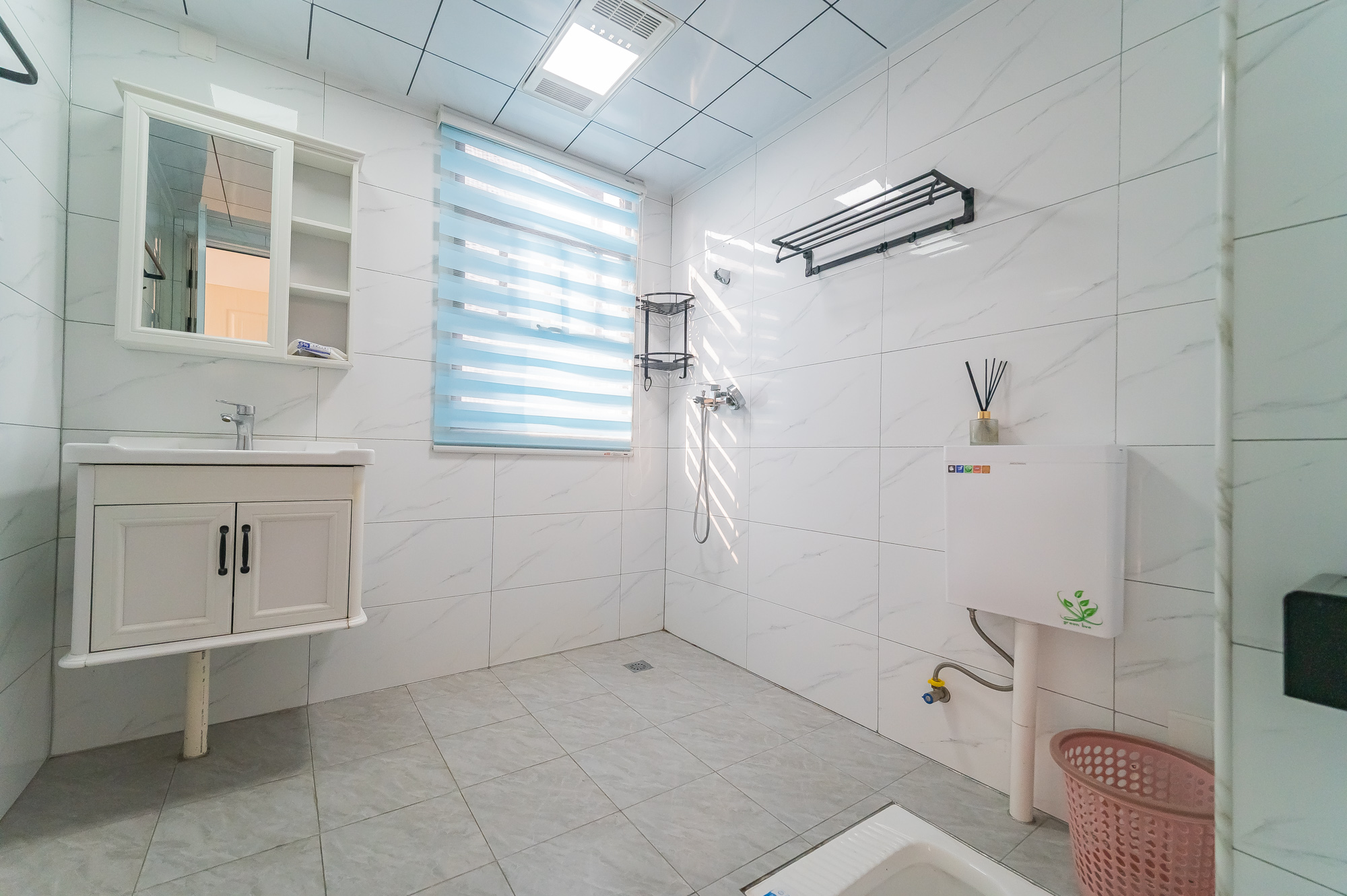 中建悦和城  4室2厅2卫    125.8万卫生间