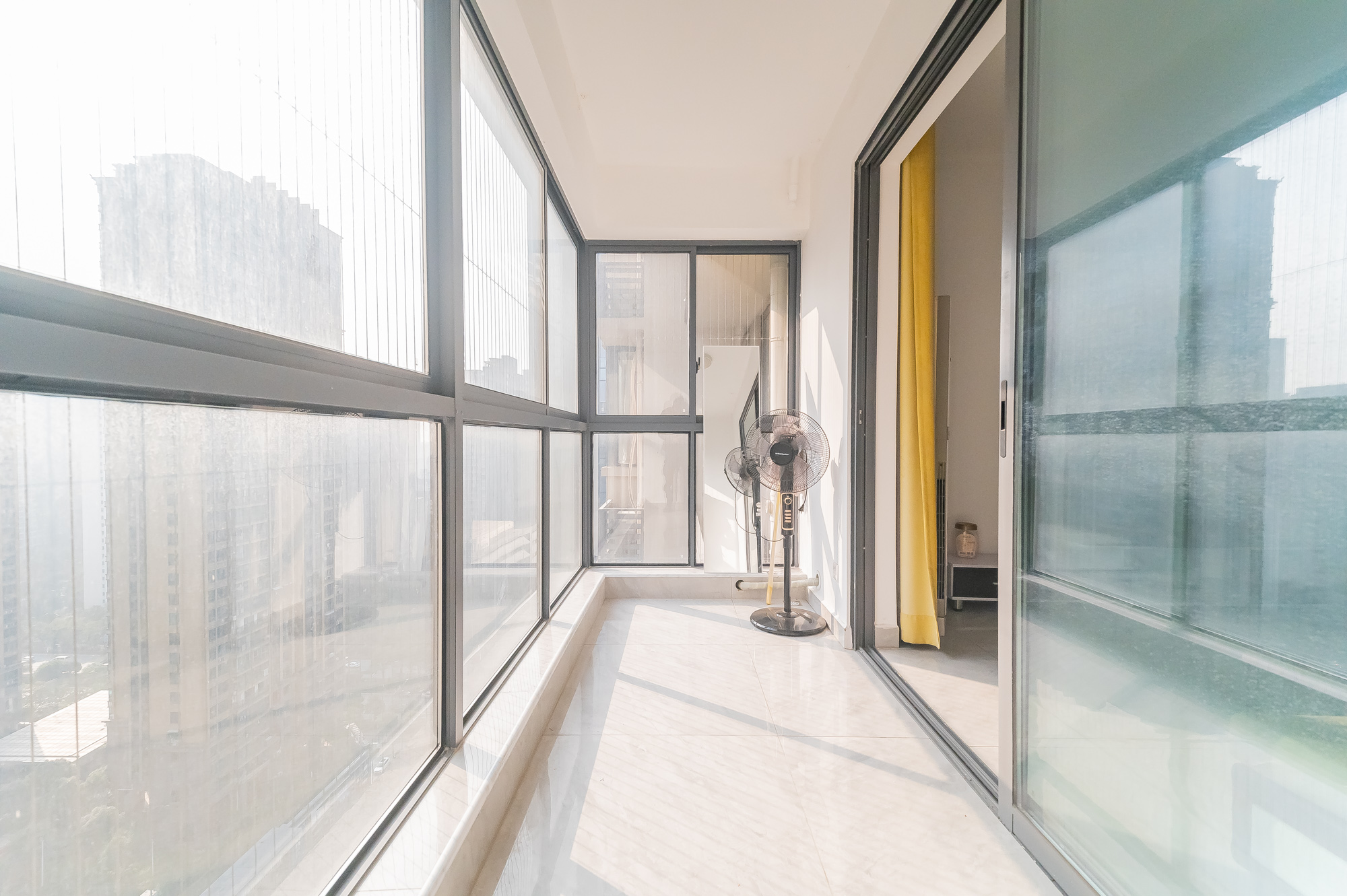 中建悦和城  4室2厅2卫    125.8万阳台