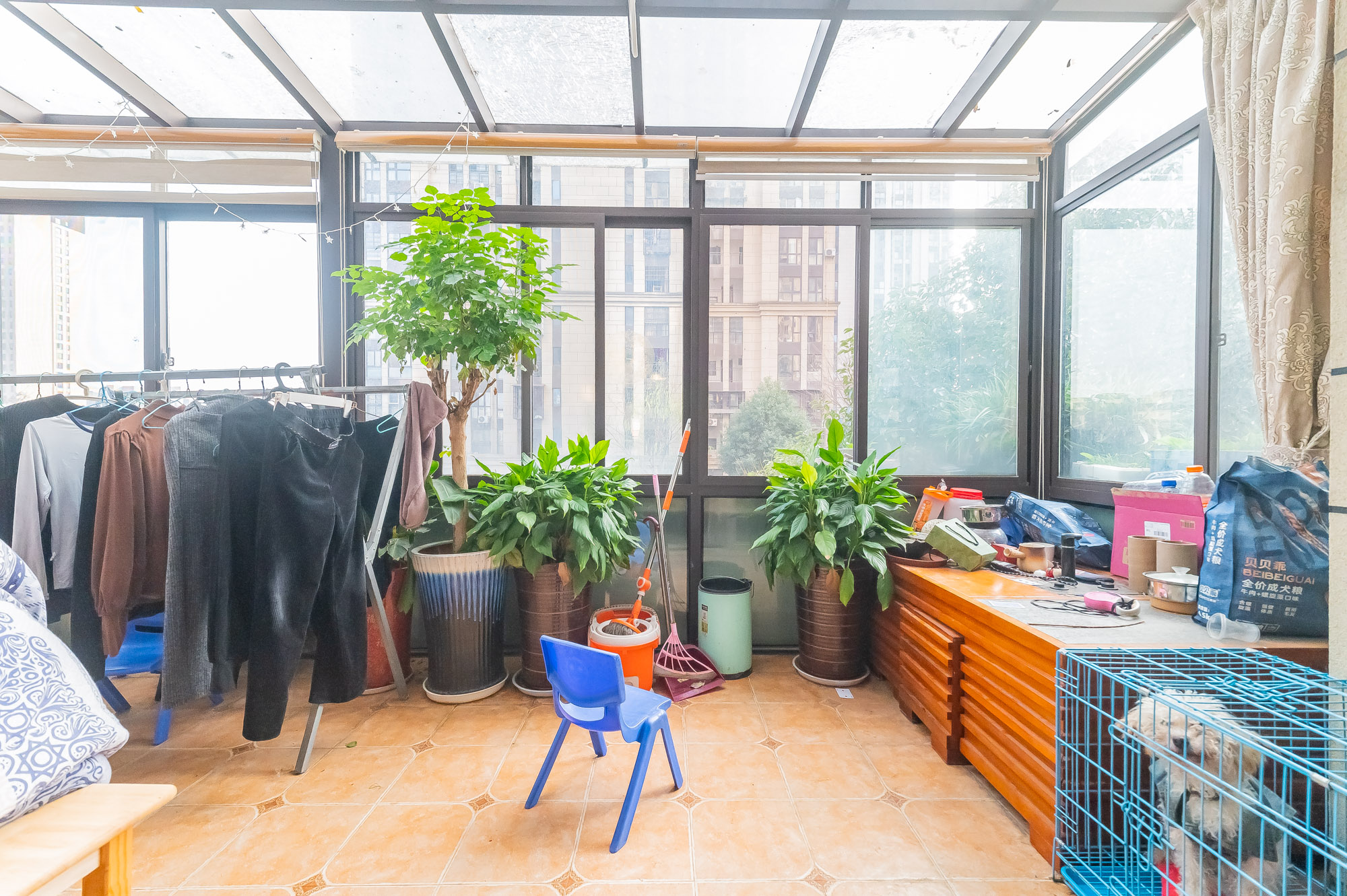 星湖湾一期高层 4室2厅3卫 135.0万 星湖湾一期高层 4室2厅3卫 135.0万阳台