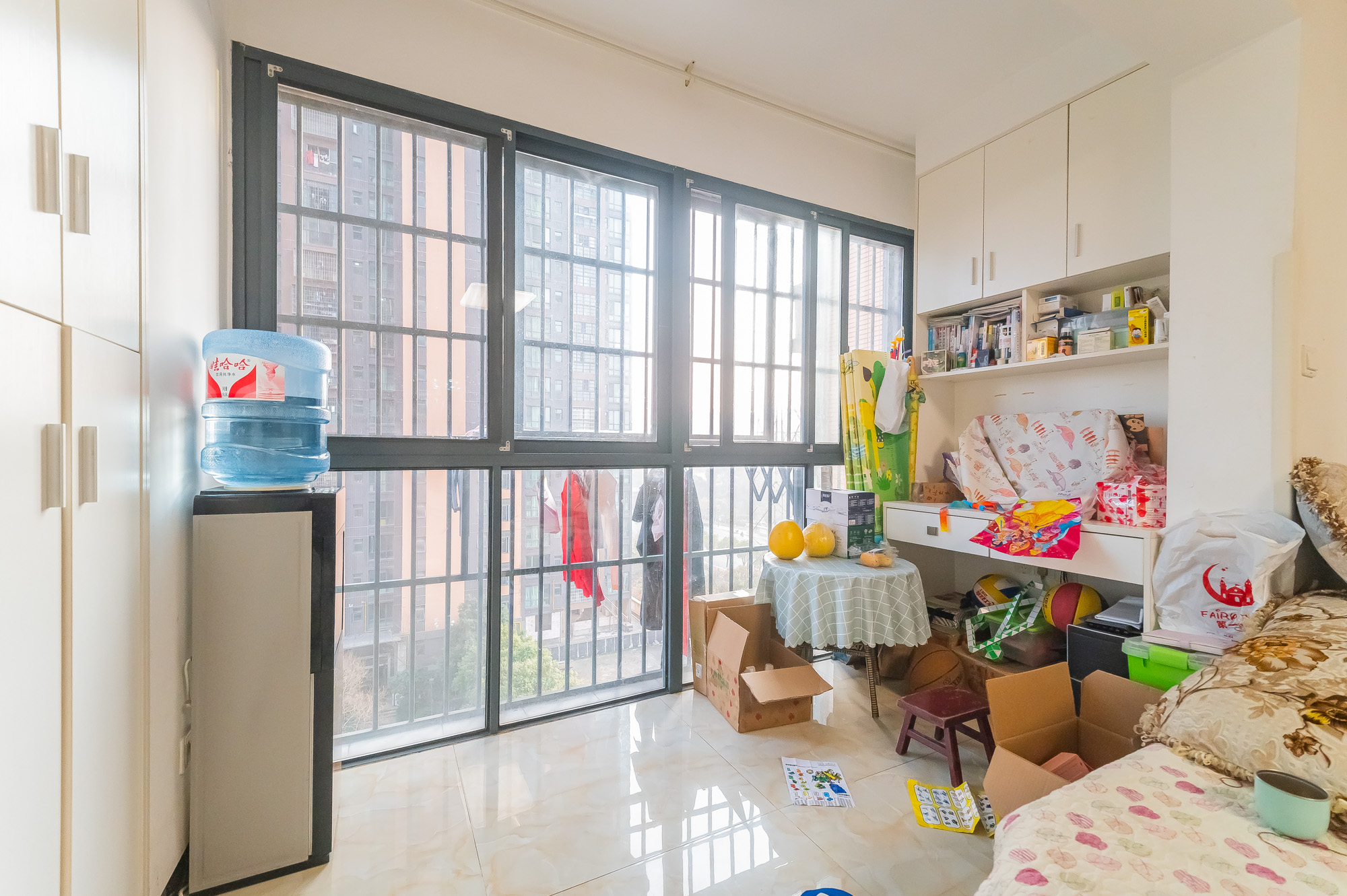 海伦春天 3室2厅2卫 88.0万 海伦春天 3室2厅2卫 88.0万阳台