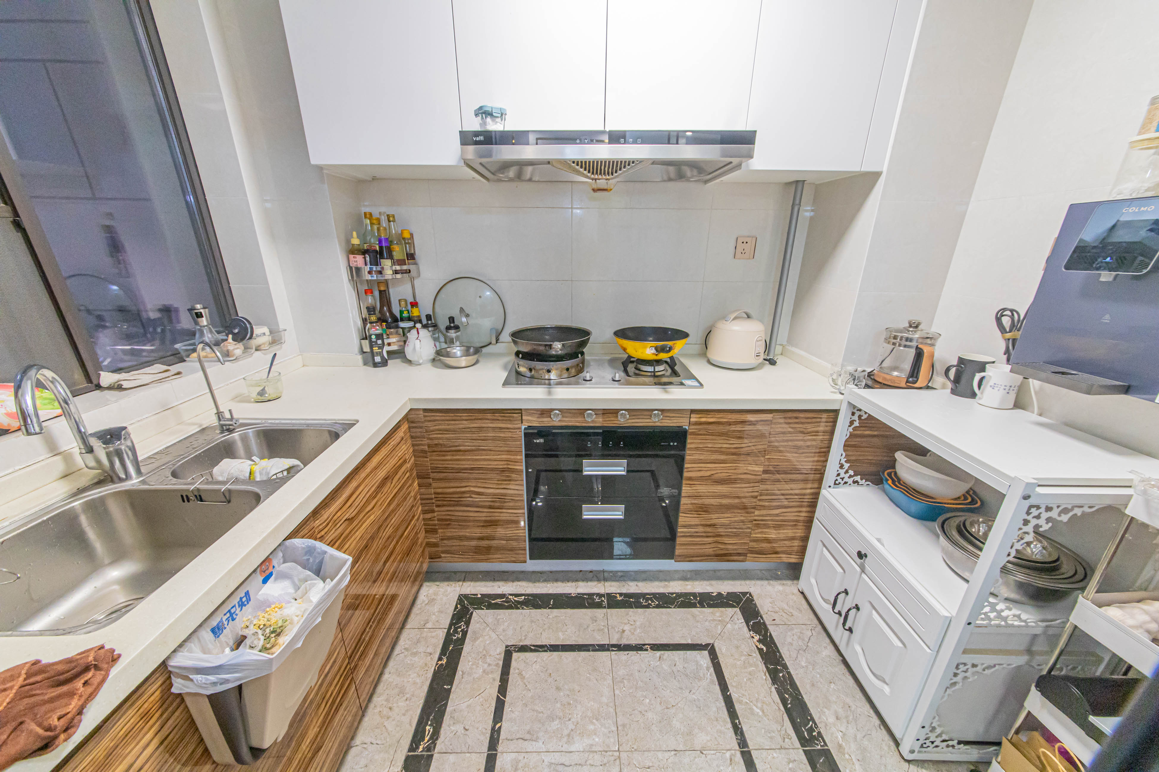 中海新城熙岸(中信新城五期) 3室2厅1卫 113.0万 中海新城熙岸(中信新城五期) 3室2厅1卫 113.0万厨房