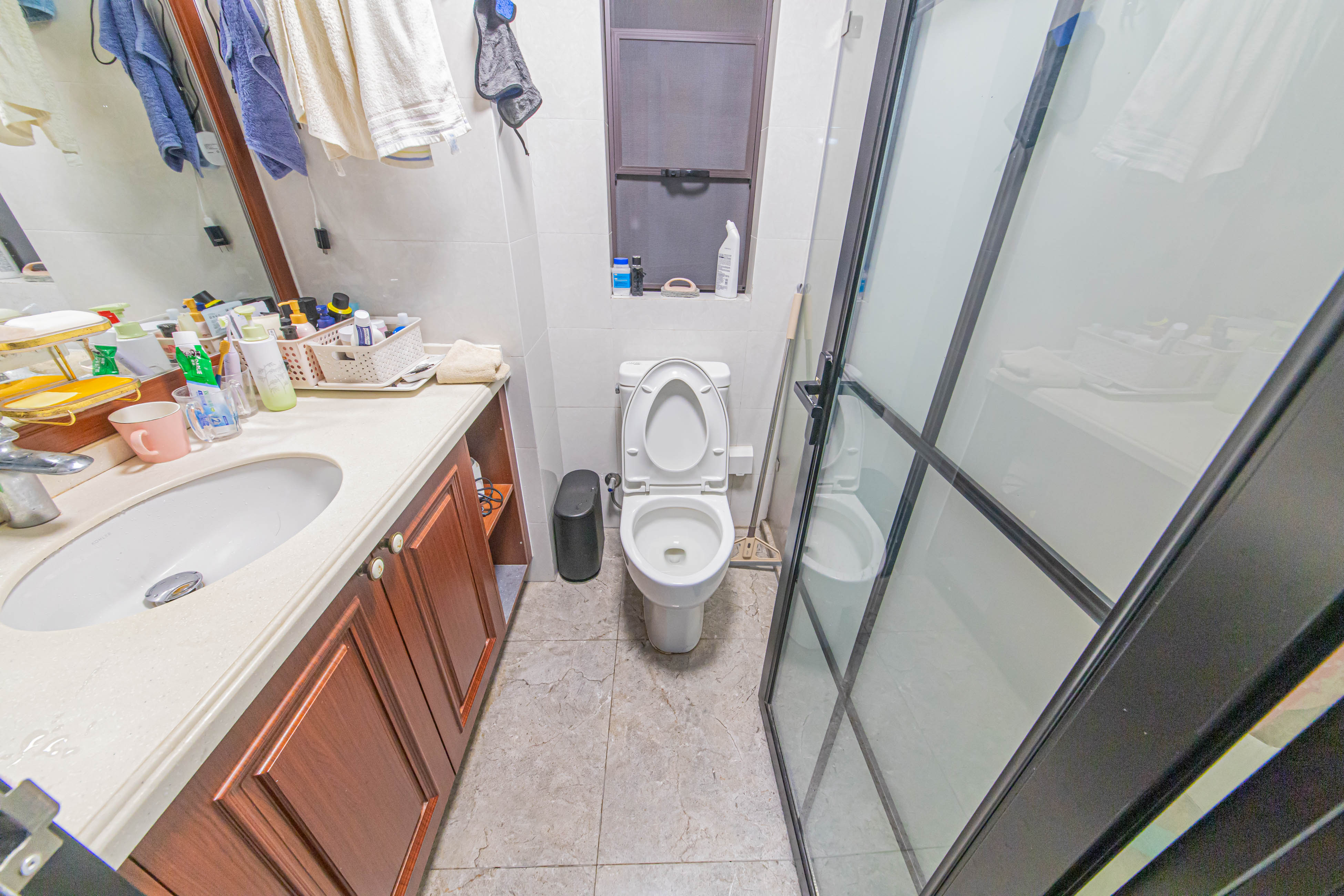 中海新城熙岸(中信新城五期) 3室2厅1卫 113.0万 中海新城熙岸(中信新城五期) 3室2厅1卫 113.0万卫生间