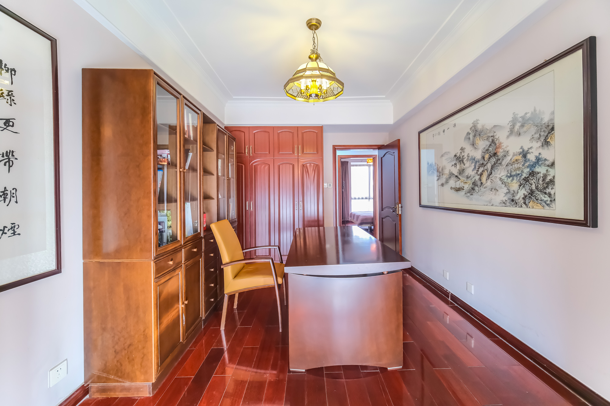 山水湾  3室2厅2卫    89.8万卧室