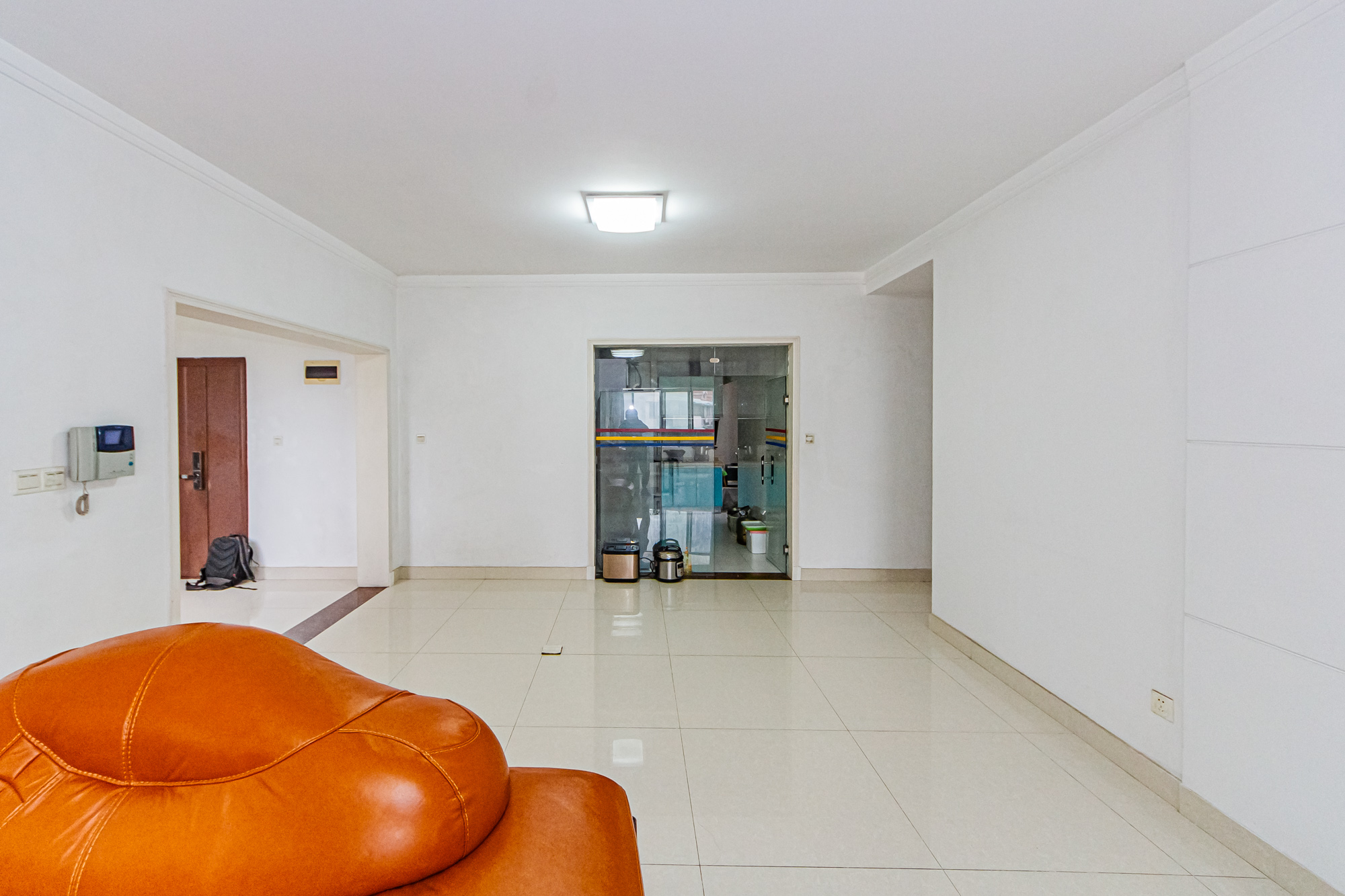 顺天黄金海岸 3室2厅2卫 95.0万 顺天黄金海岸 3室2厅2卫 95.0万客厅