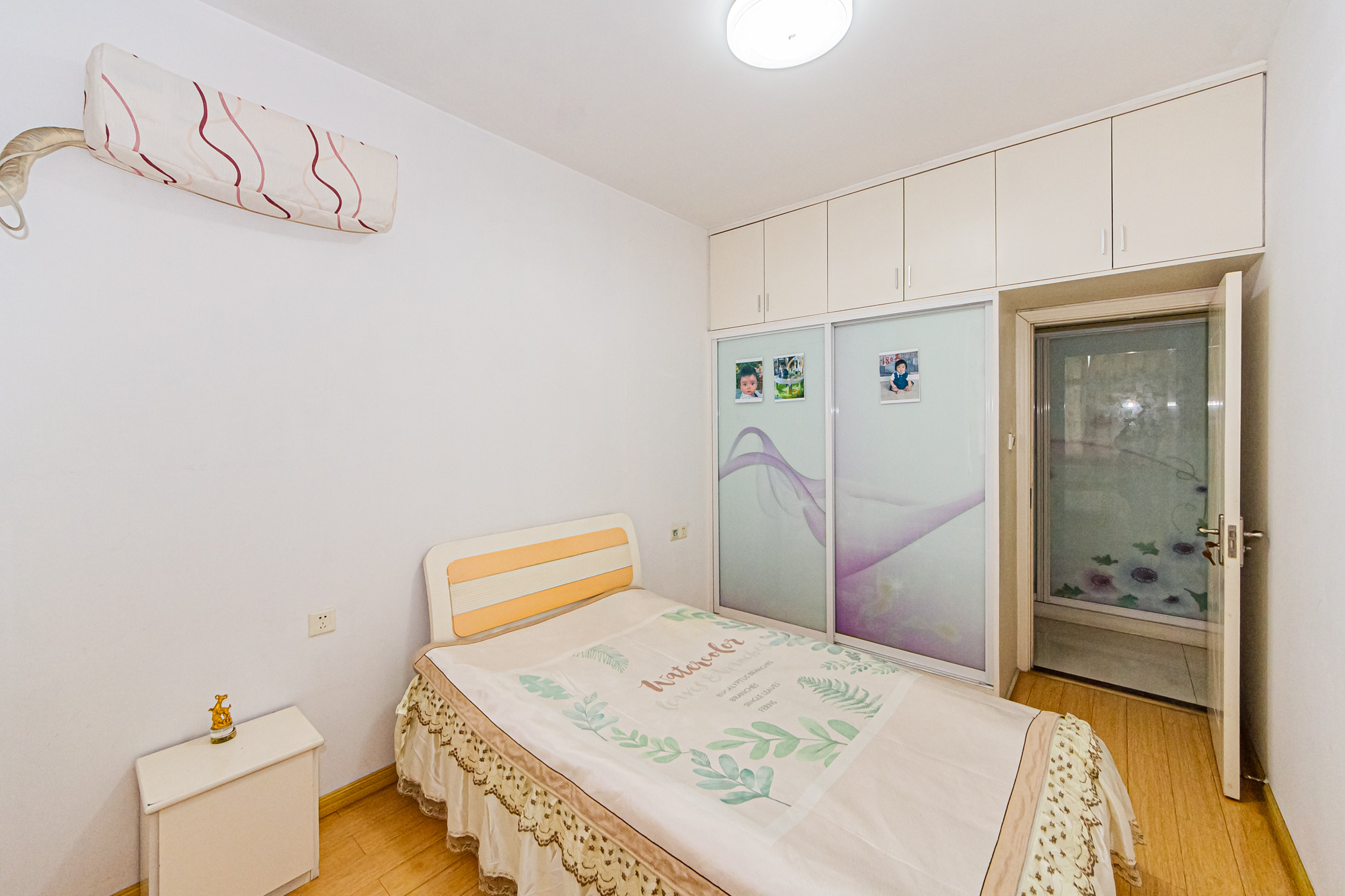 顺天黄金海岸 3室2厅2卫 95.0万 顺天黄金海岸 3室2厅2卫 95.0万卧室