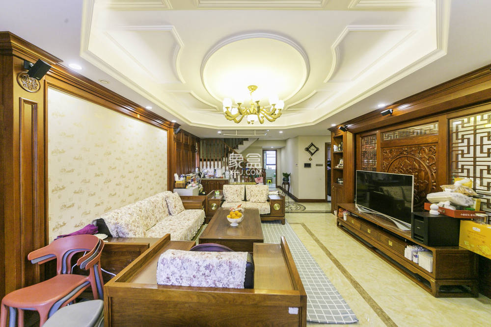 奥林匹克花园贡院一期  5室2厅3卫    230.0万