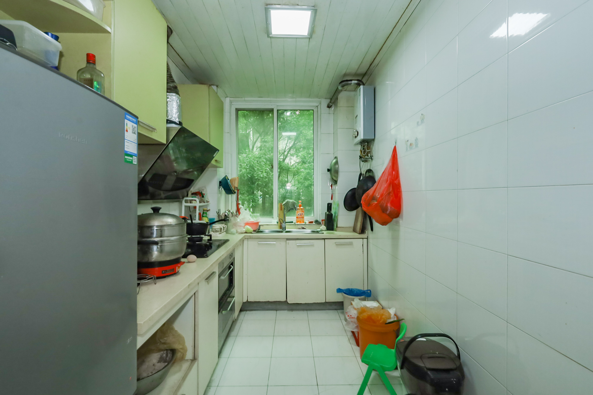 咸嘉新村嘉旺苑 3室2厅1卫 78.0万 咸嘉新村嘉旺苑 3室2厅1卫 78.0万厨房