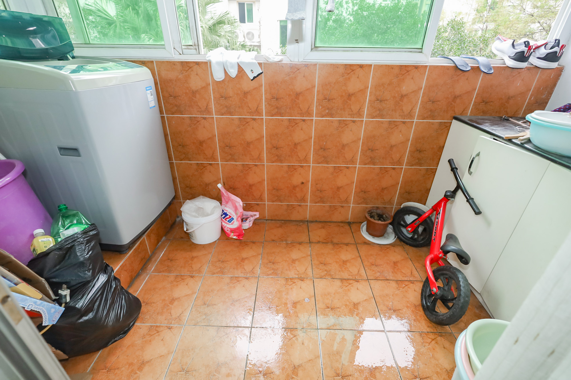 咸嘉新村嘉旺苑 3室2厅1卫 78.0万 咸嘉新村嘉旺苑 3室2厅1卫 78.0万阳台