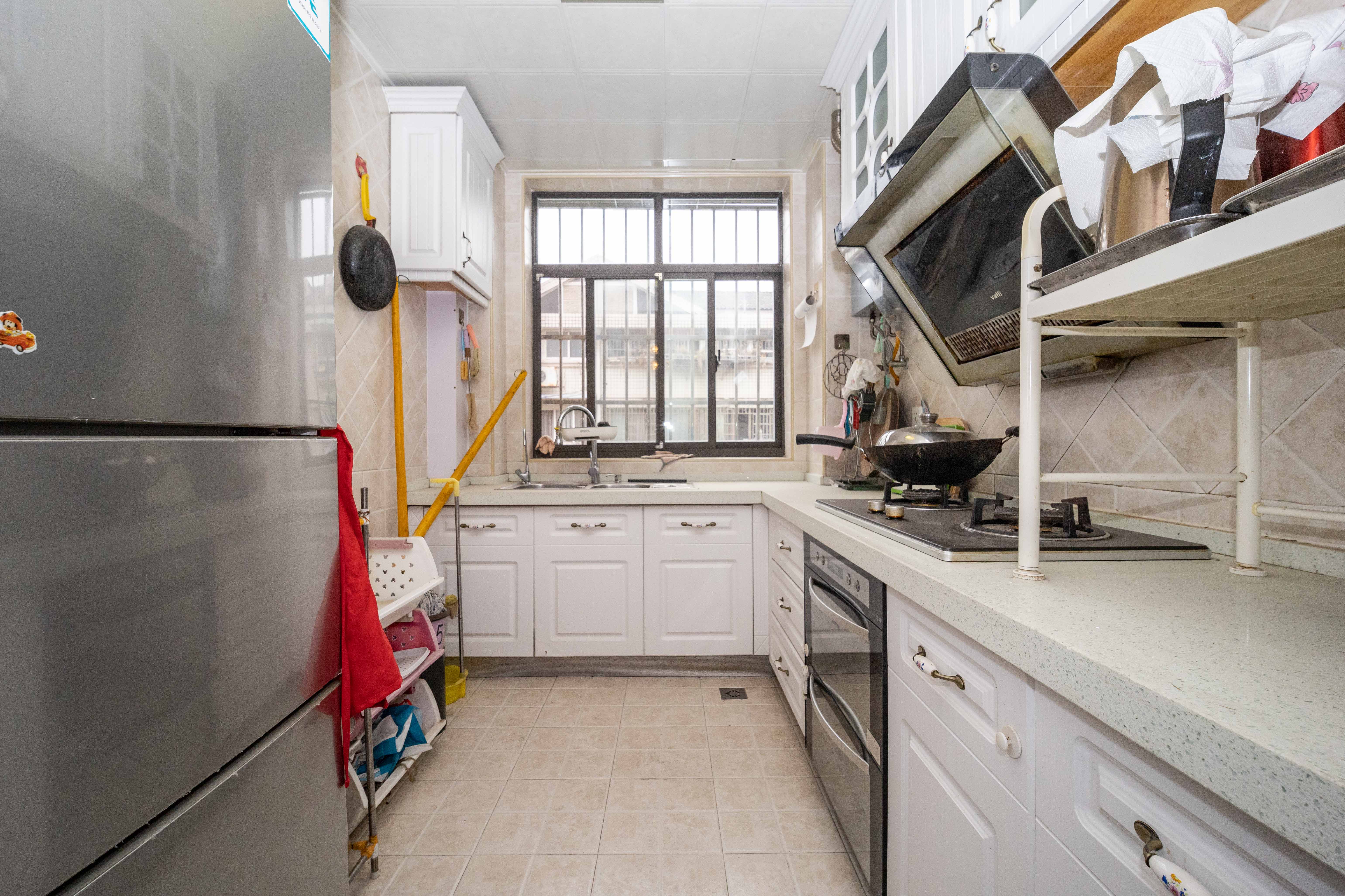 振湘园 3室2厅2卫 75.0万 振湘园 3室2厅2卫 75.0万厨房