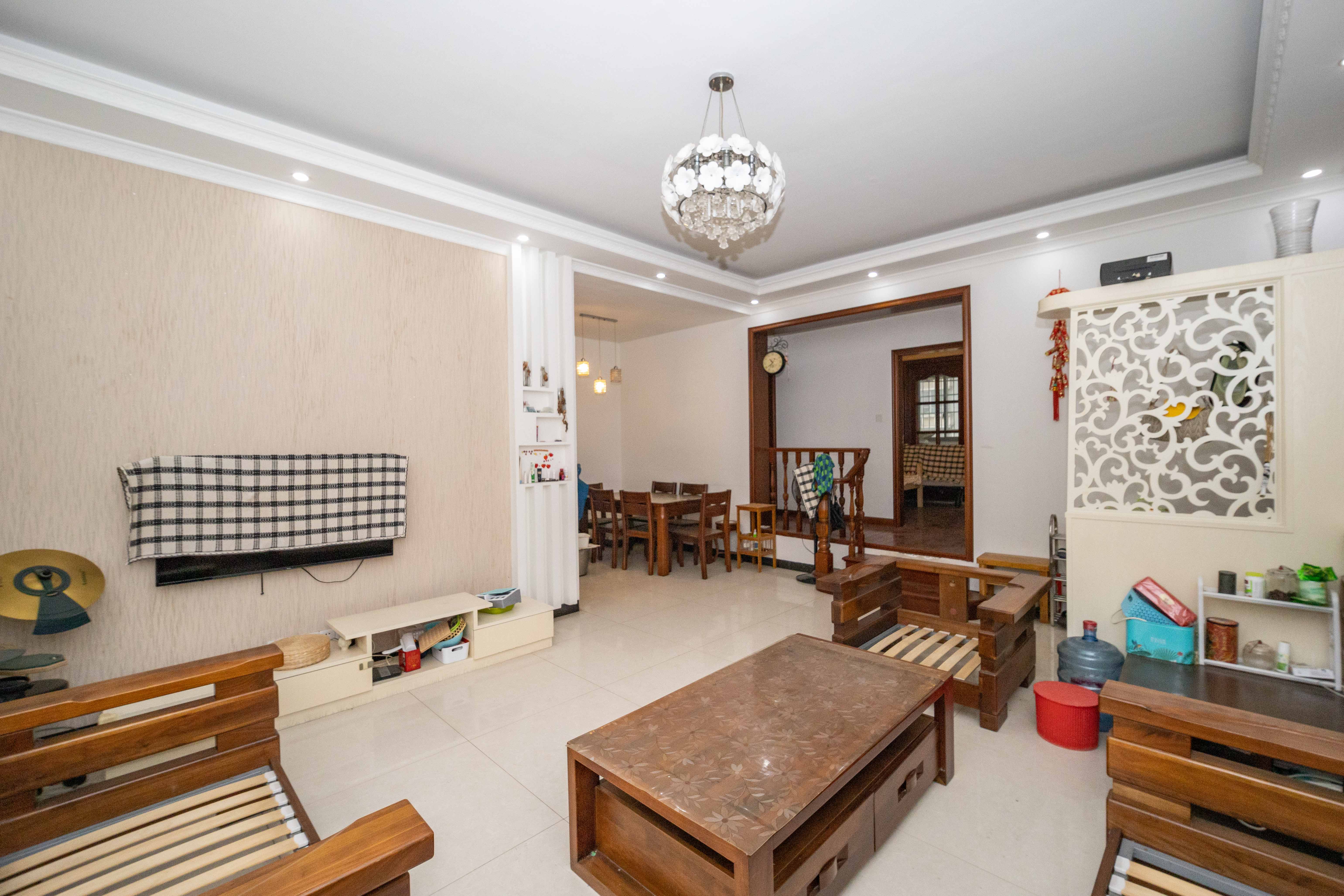 振湘园 3室2厅2卫 75.0万 振湘园 3室2厅2卫 75.0万客厅