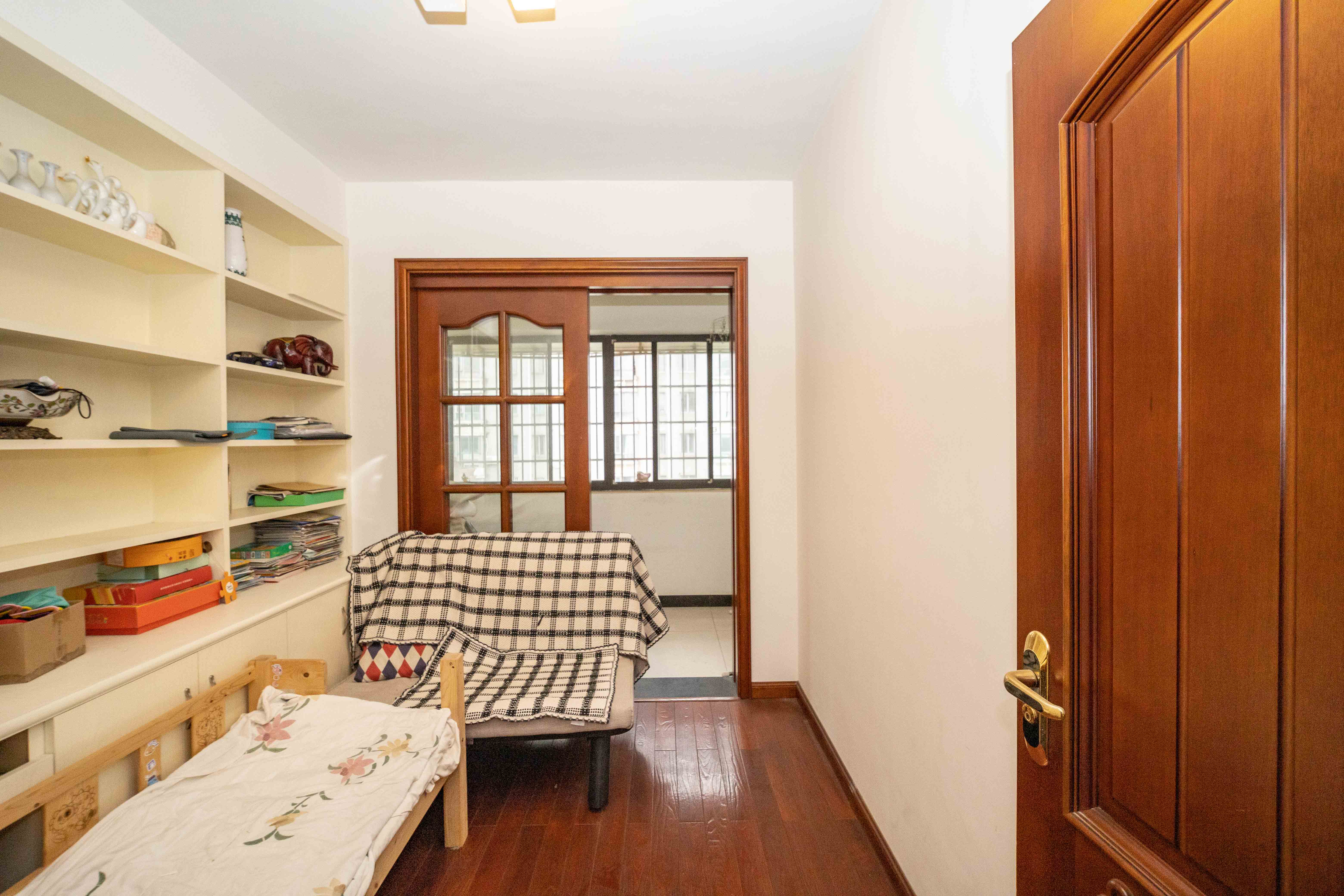 振湘园 3室2厅2卫 75.0万 振湘园 3室2厅2卫 75.0万卧室