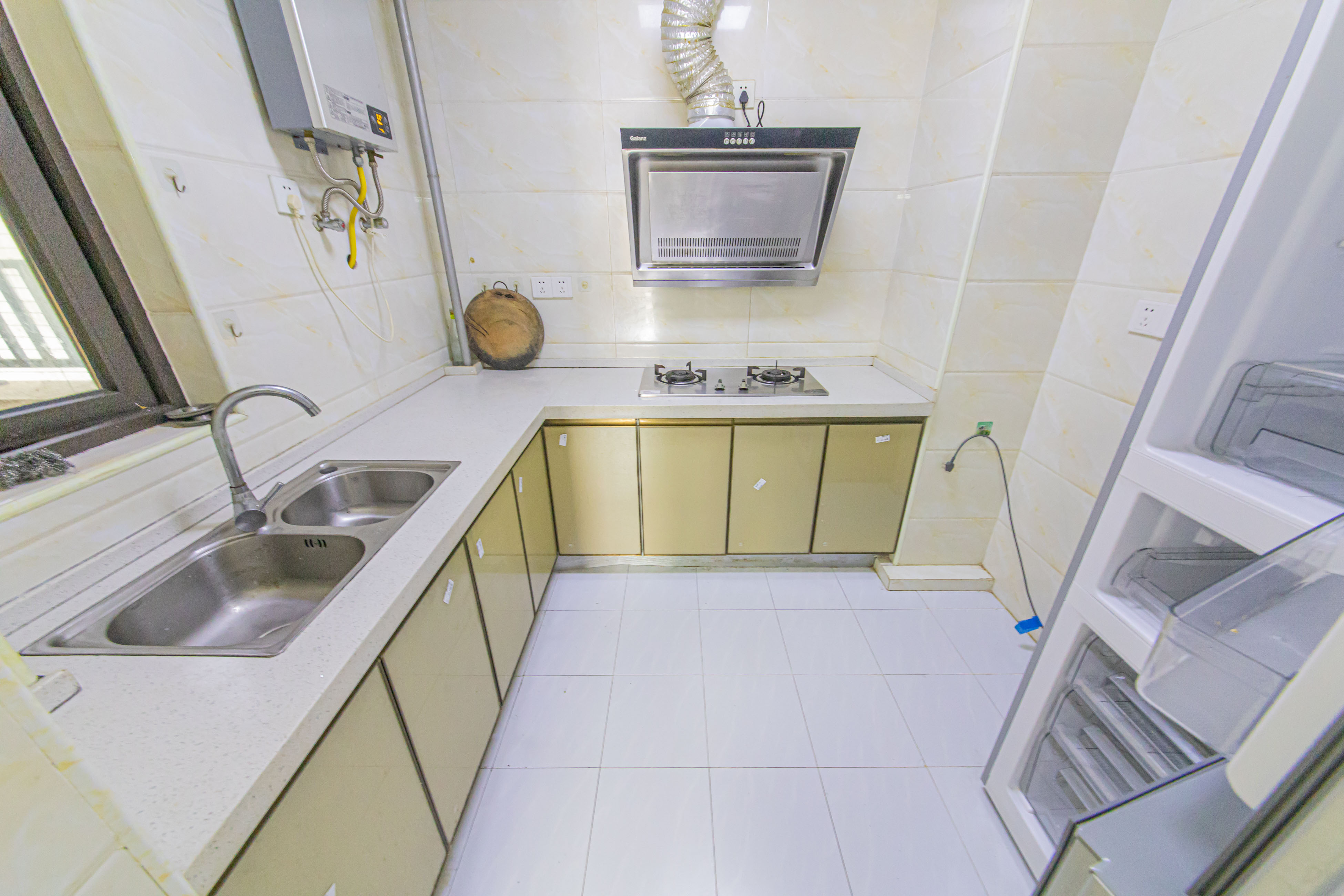 北辰中央公园C区  3室2厅1卫    72.0万 北辰中央公园C区  3室2厅1卫    72.0万厨房