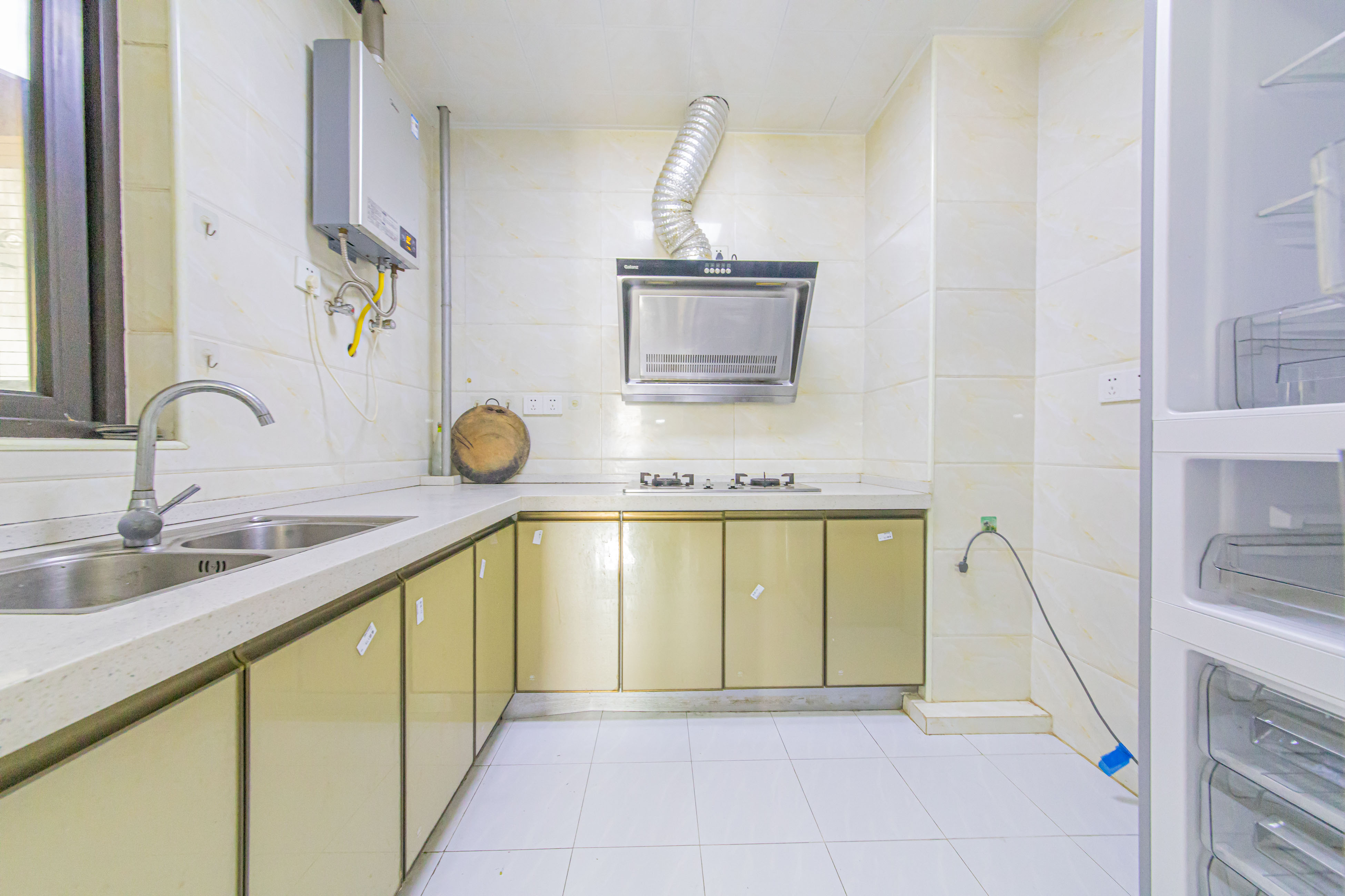 北辰中央公园C区  3室2厅1卫    72.0万 北辰中央公园C区  3室2厅1卫    72.0万厨房