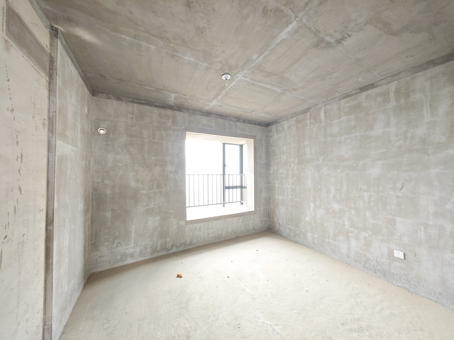 中建嘉和城  4室2厅2卫   118.00万卧室