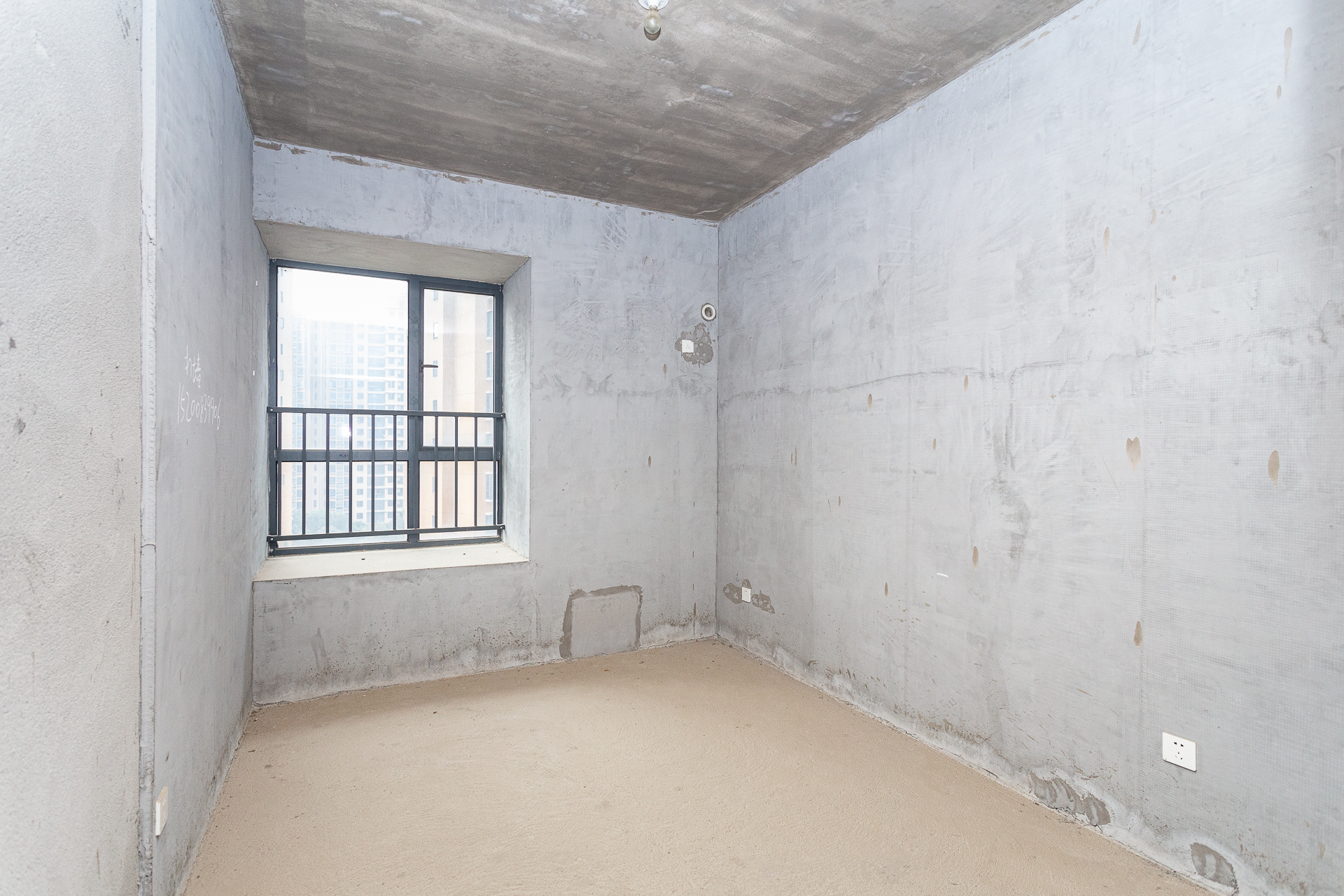 玛丽的花园(金色阳光家园) 2室2厅1卫 60.0万 玛丽的花园(金色阳光家园) 2室2厅1卫 60.0万卧室