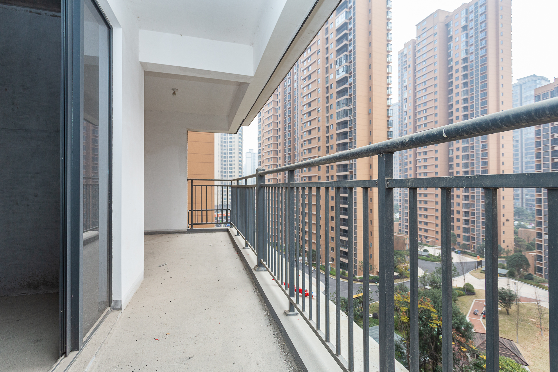 玛丽的花园(金色阳光家园) 2室2厅1卫 60.0万 玛丽的花园(金色阳光家园) 2室2厅1卫 60.0万阳台