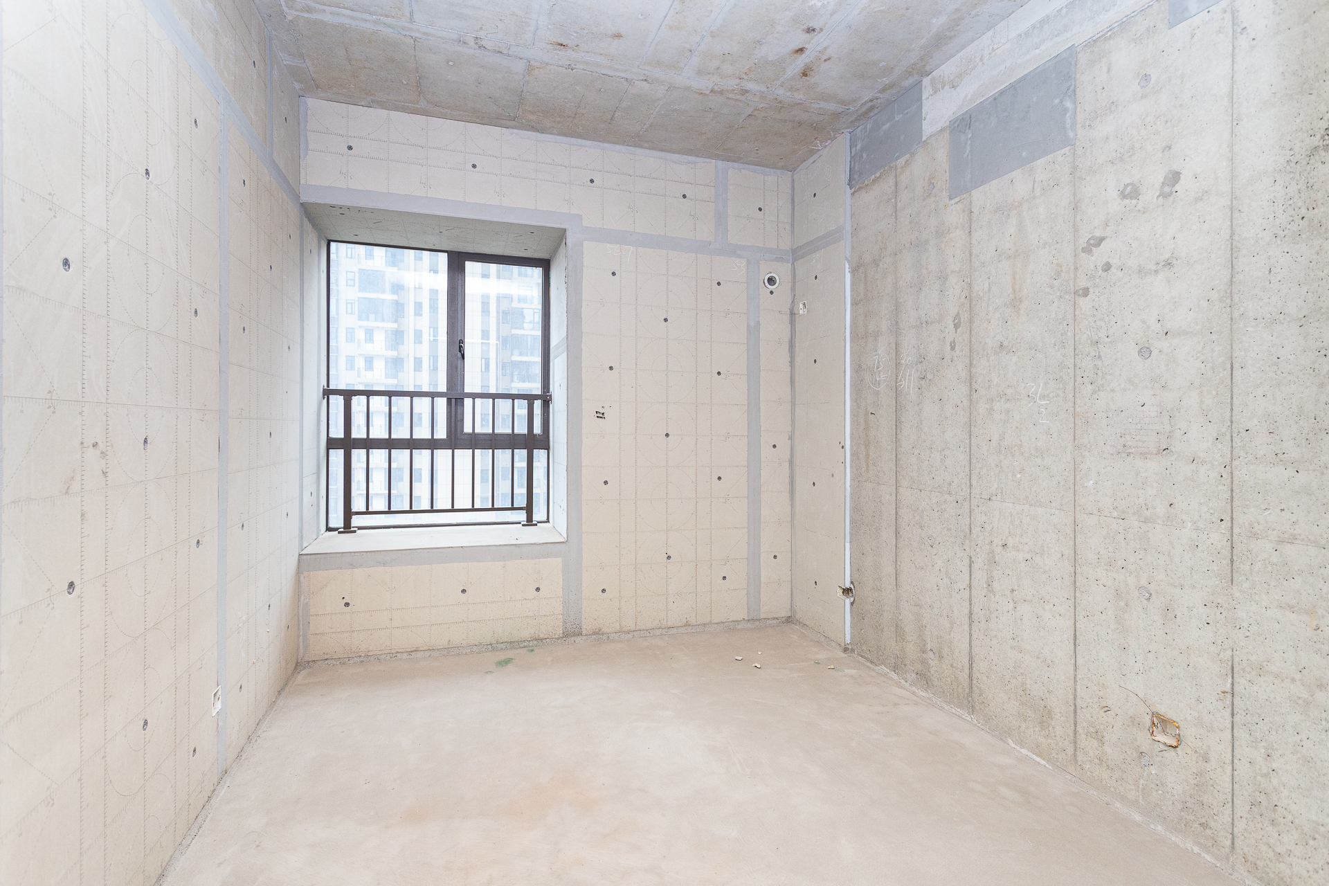 润和湘江天地AB区 4室2厅3卫 199.0万 润和湘江天地AB区 4室2厅3卫 199.0万卧室