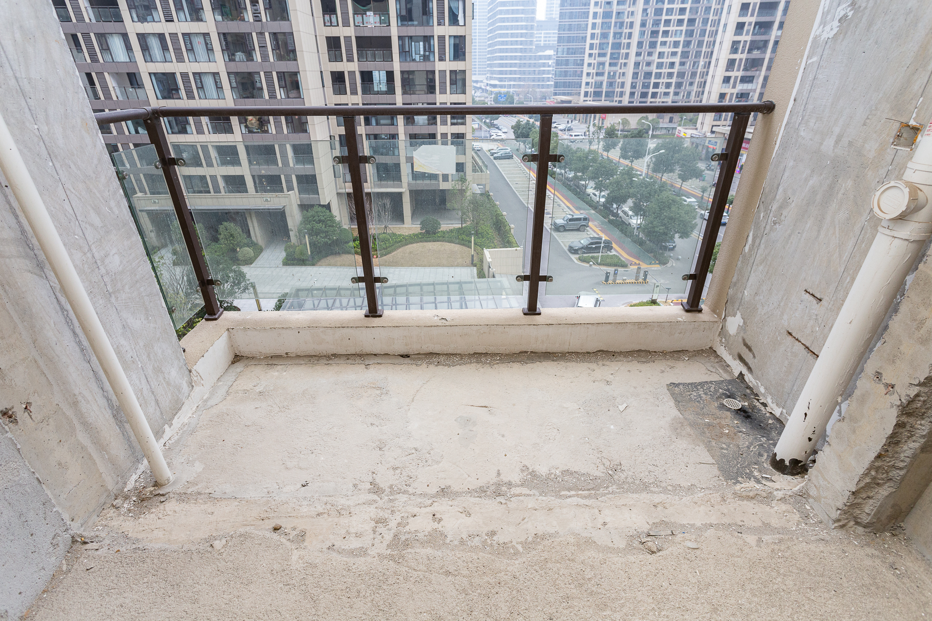 润和湘江天地C区 4室2厅2卫 150.0万 润和湘江天地C区 4室2厅2卫 150.0万阳台