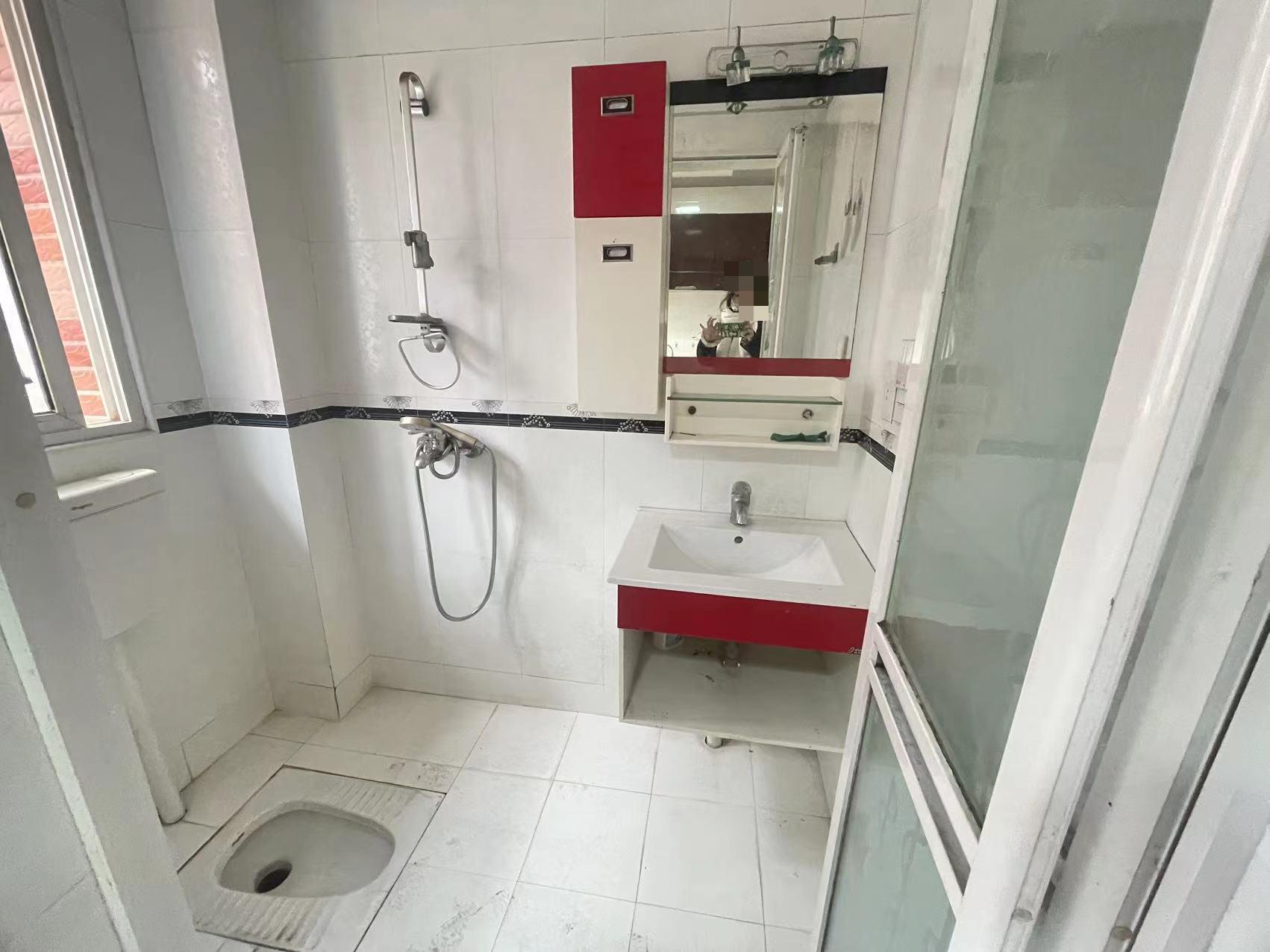 碧野华庭 3室2厅2卫 43.8万 碧野华庭 3室2厅2卫 43.8万室内图