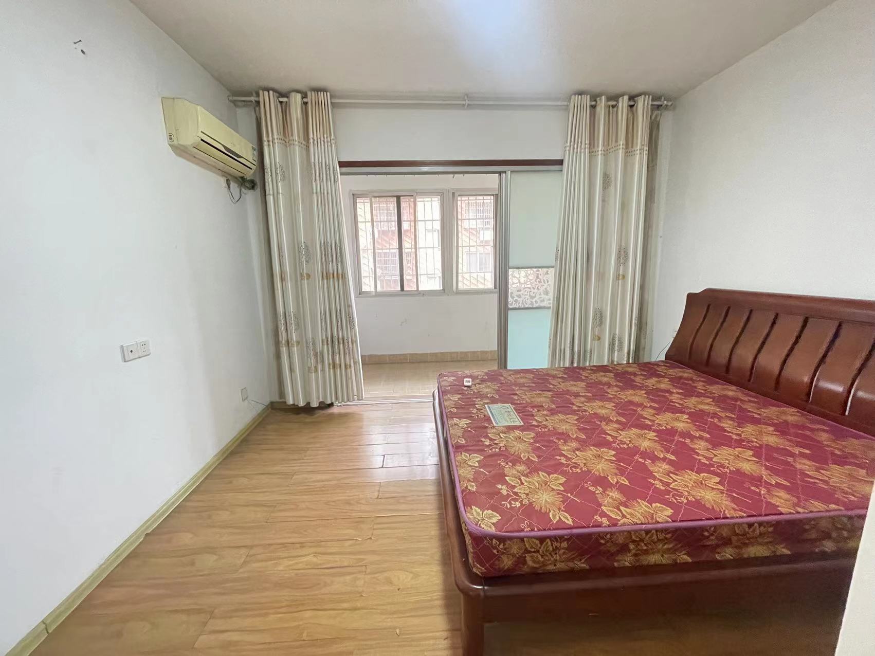 碧野华庭 3室2厅2卫 43.8万 碧野华庭 3室2厅2卫 43.8万室内图