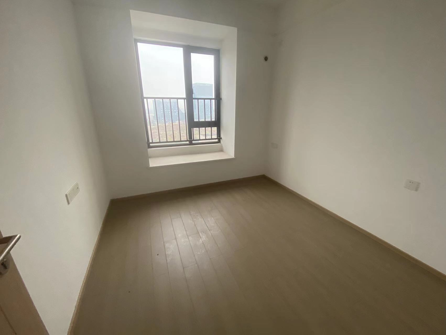 金茂如茂苑 4室2厅2卫 95.0万 金茂如茂苑 4室2厅2卫 95.0万室内图